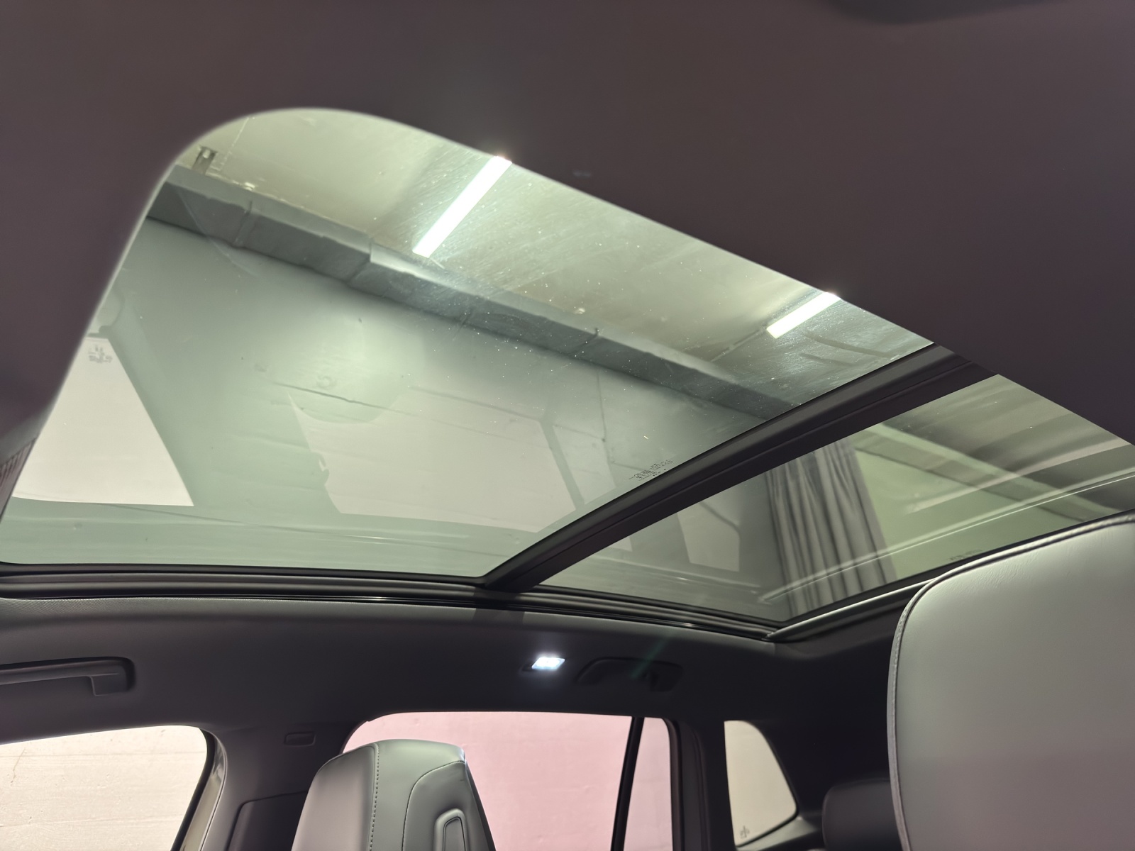 VW Tiguan 2.0 TSI R-Line Plus DSG 4motion-image-15