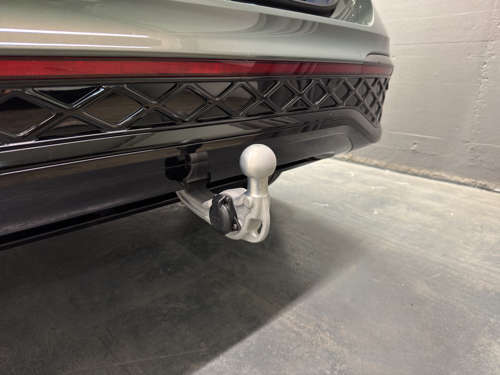 VW Tiguan 2.0 TSI R-Line Plus DSG 4motion-image-13