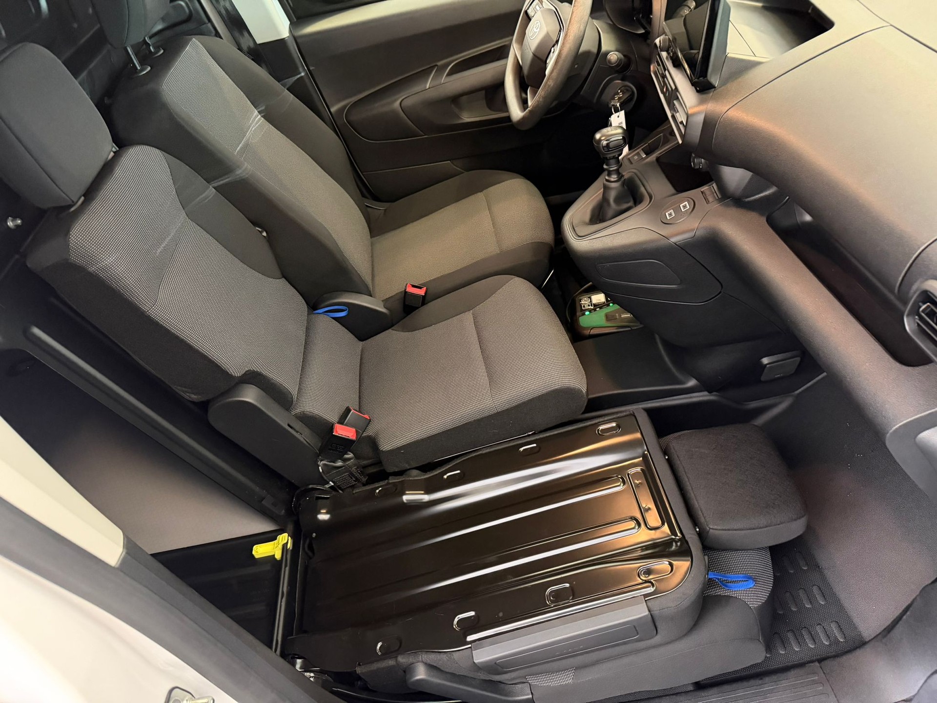 TOYOTA Proace City Meister - L1 1,5-D-image-12