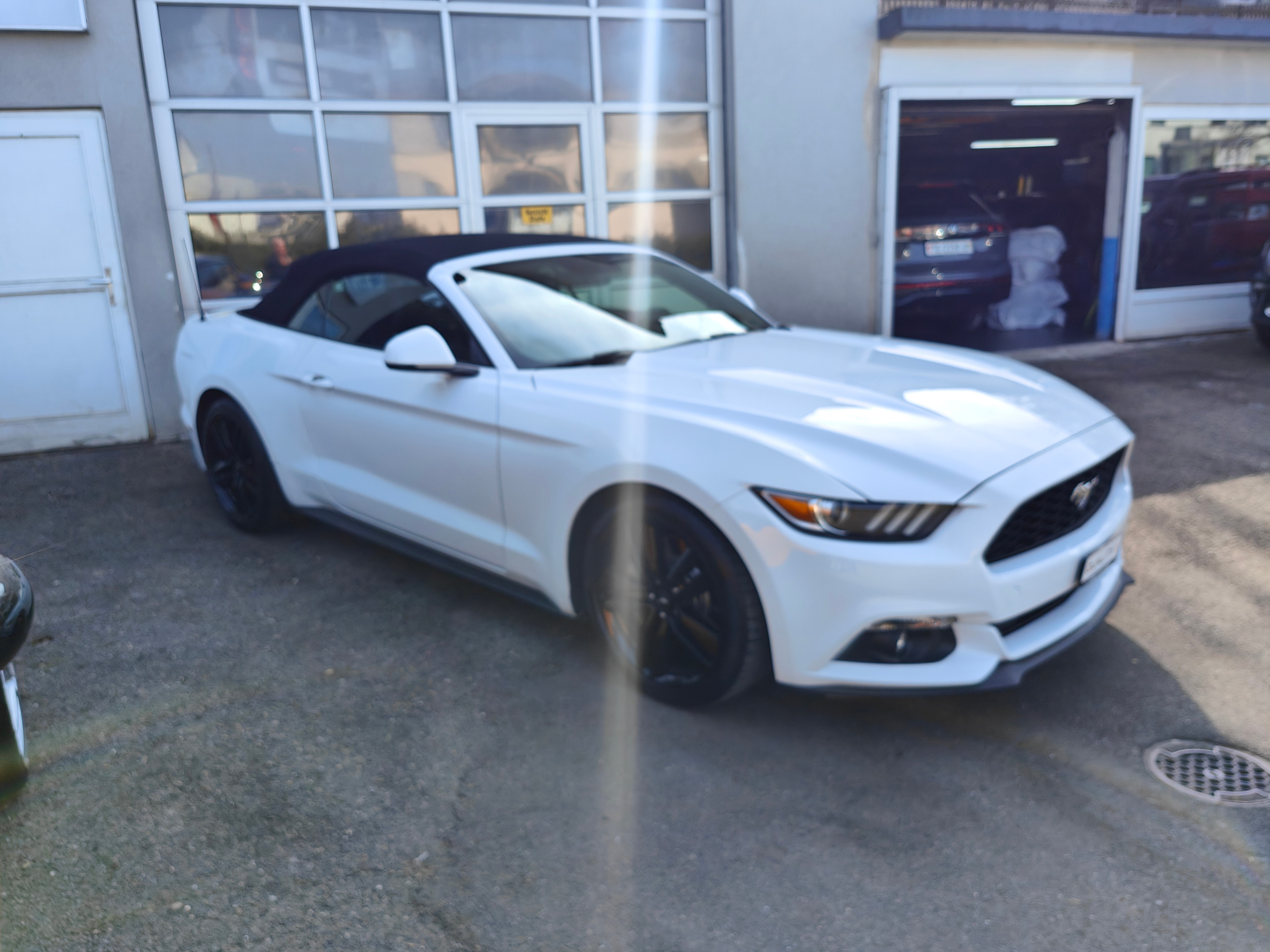FORD Mustang Convertible 2.3 – Ansicht 3