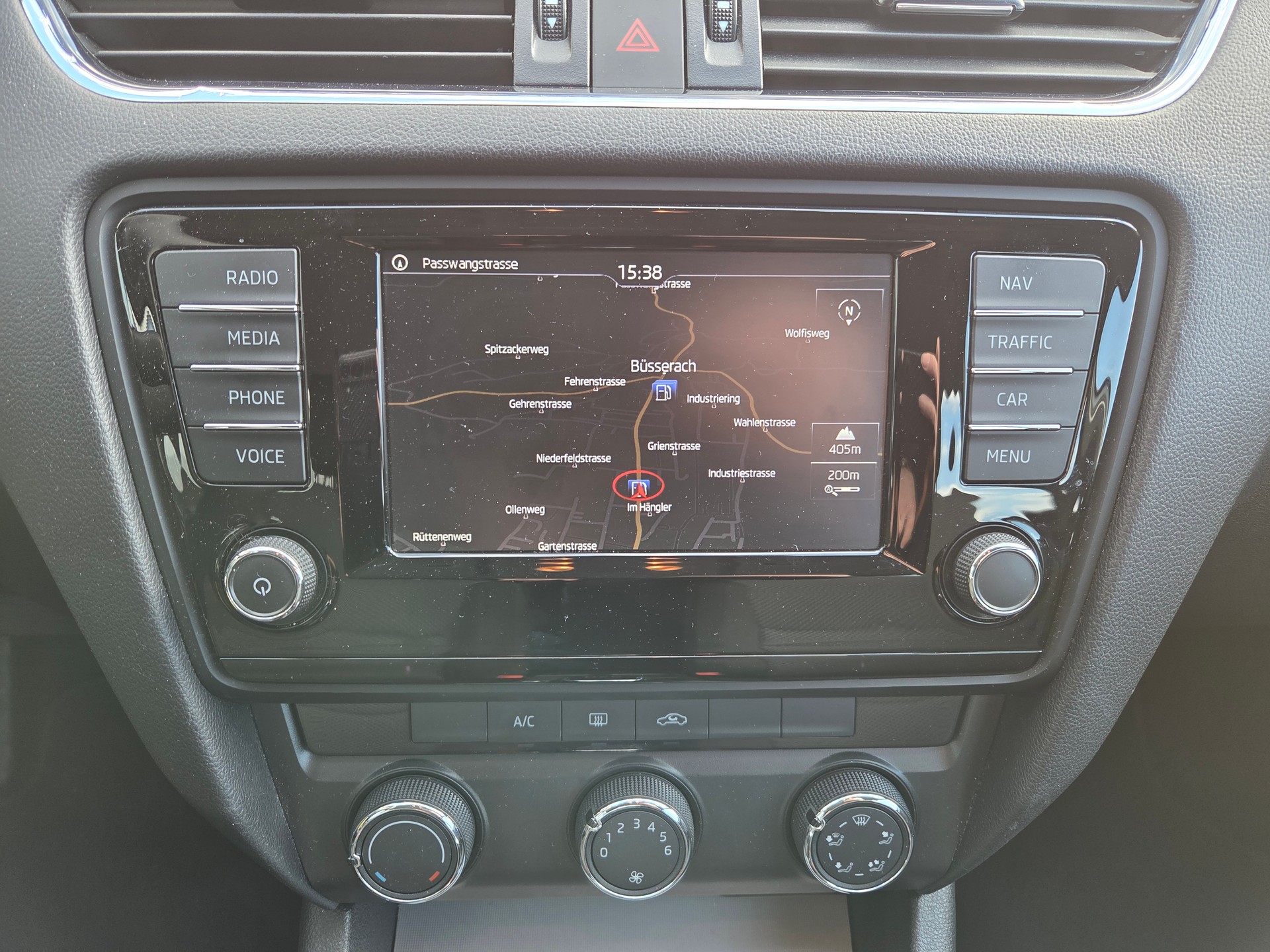SKODA Octavia Combi 1.6 TDI Ambition DSG-image-17