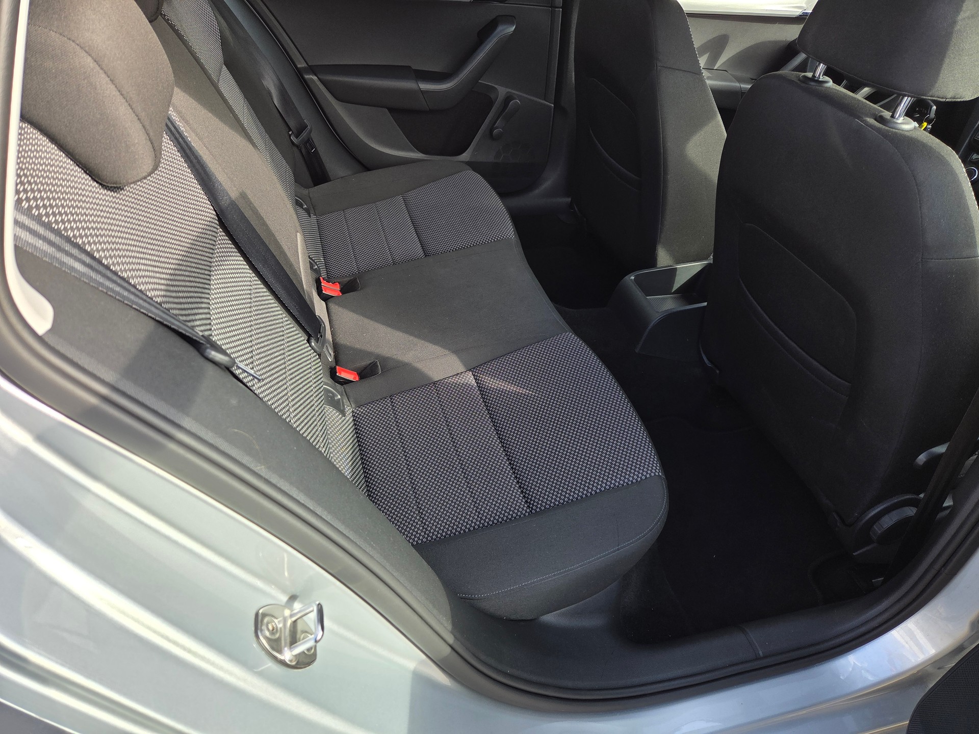 SKODA Octavia Combi 1.6 TDI Ambition DSG-image-14
