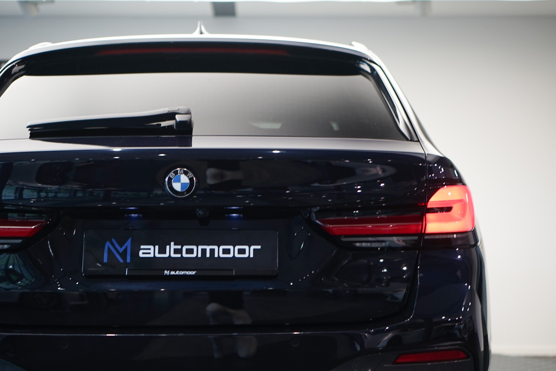 BMW 540d xDrive 48V Touring M Sport Steptronic *CH-Fahrzeug*-image-10