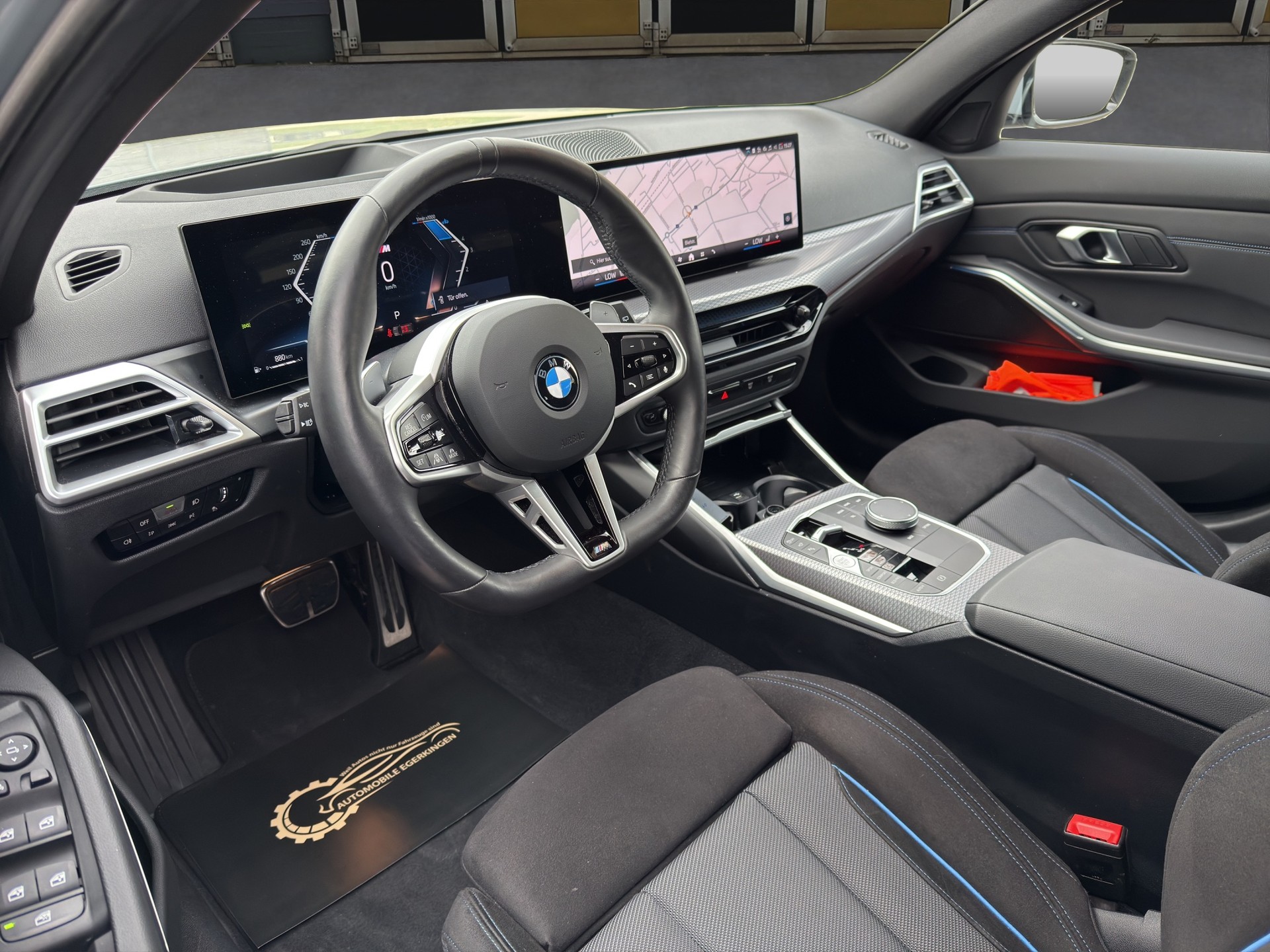 BMW 320d xDrive M Sport SAG Touring-image-8