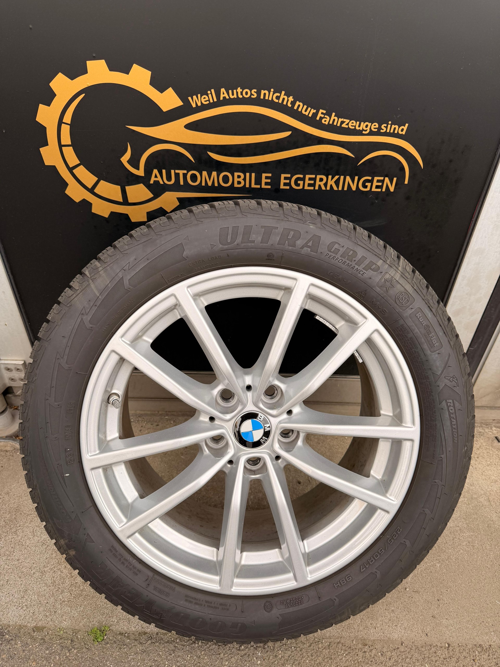 BMW 320d xDrive M Sport SAG Touring-image-17
