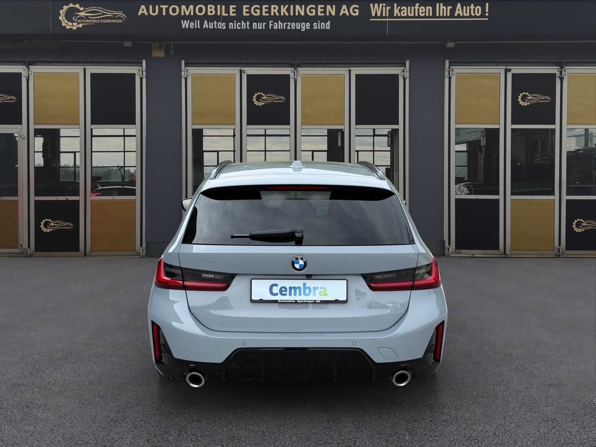 BMW 320d xDrive M Sport SAG Touring-image-5