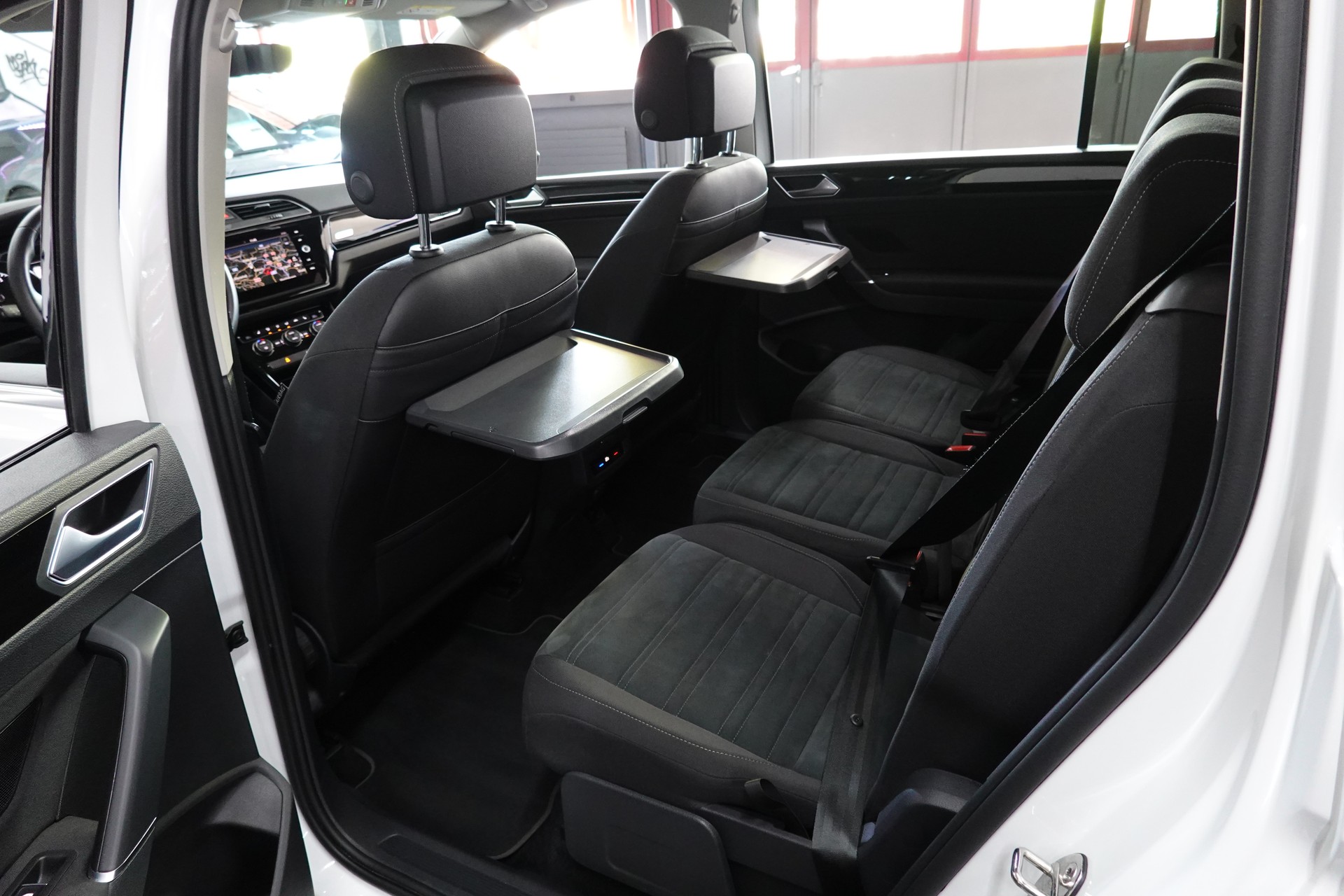 VW TOURAN 1.5 TSI EVO HIGHLINE DSG R-LINE 7-PLÄTZER-image-34
