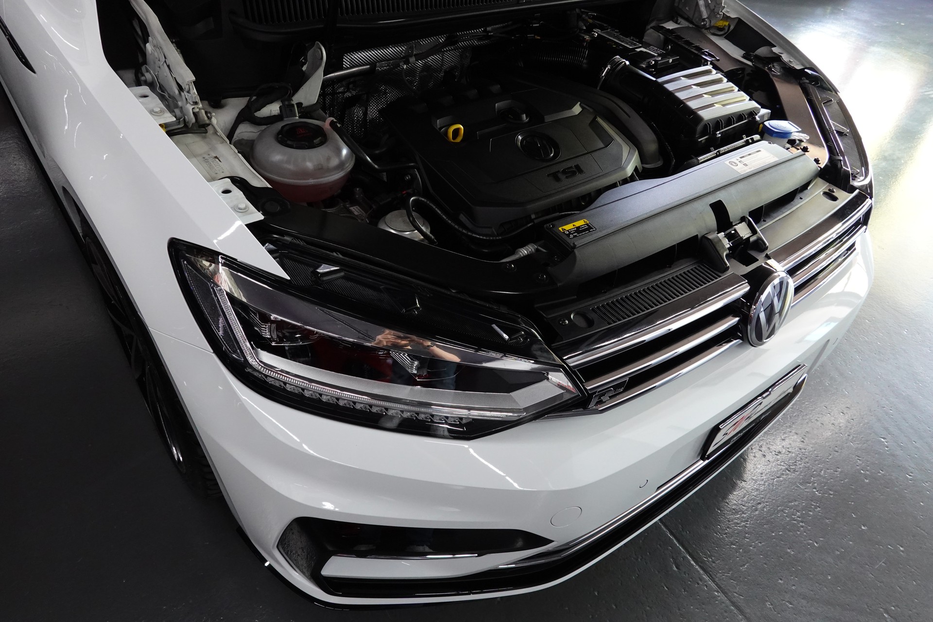 VW TOURAN 1.5 TSI EVO HIGHLINE DSG R-LINE 7-PLÄTZER-image-5