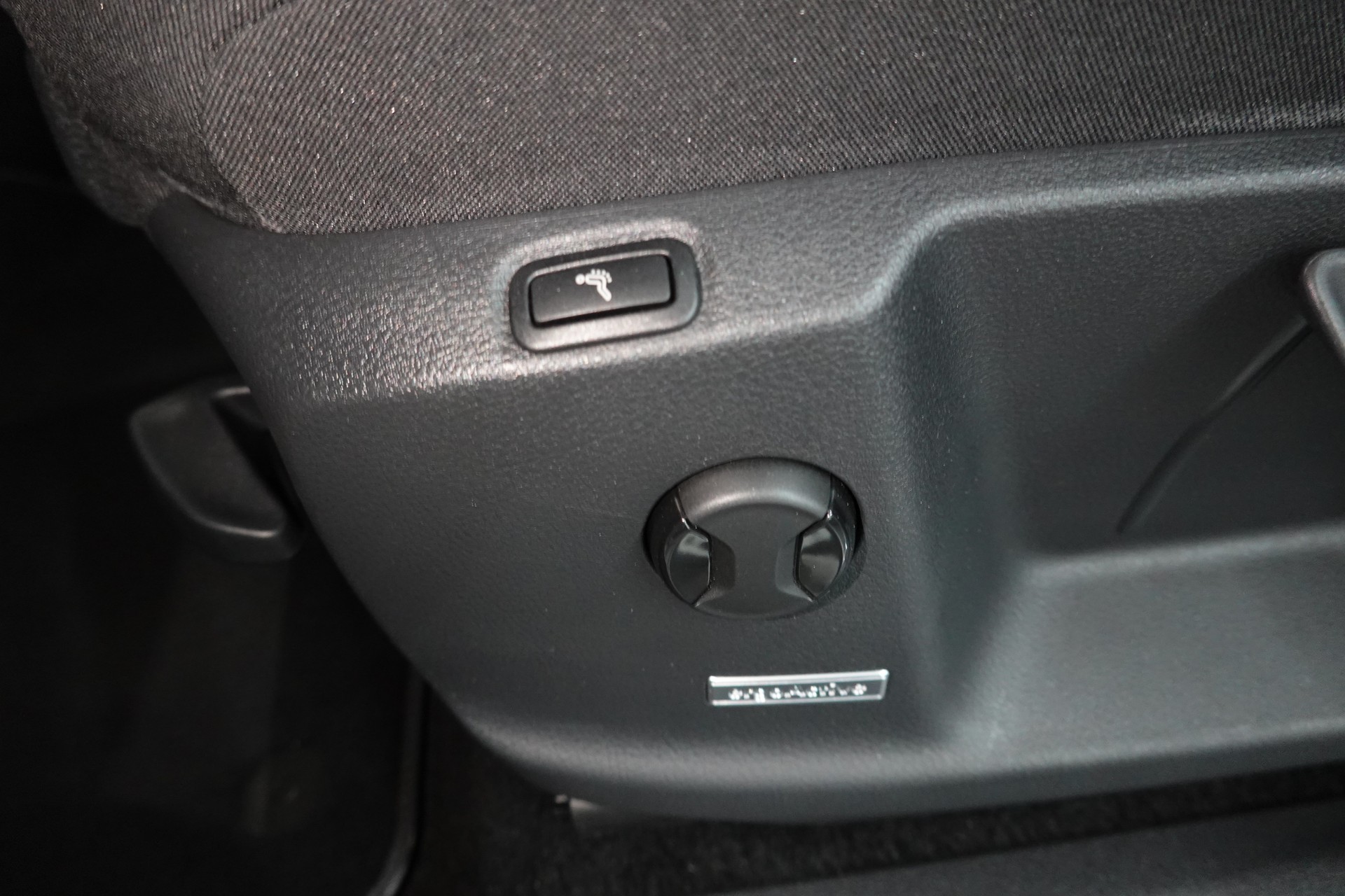 VW TOURAN 1.5 TSI EVO HIGHLINE DSG R-LINE 7-PLÄTZER-image-32