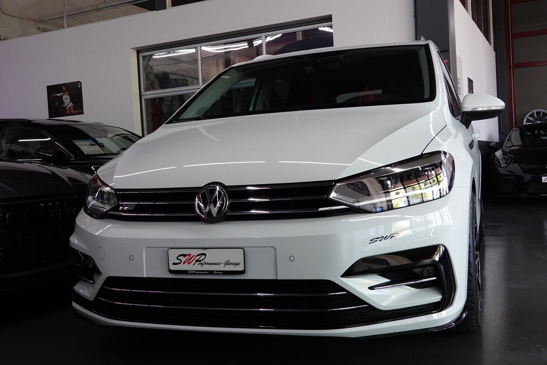 VW TOURAN 1.5 TSI EVO HIGHLINE DSG R-LINE 7-PLÄTZER-image-4