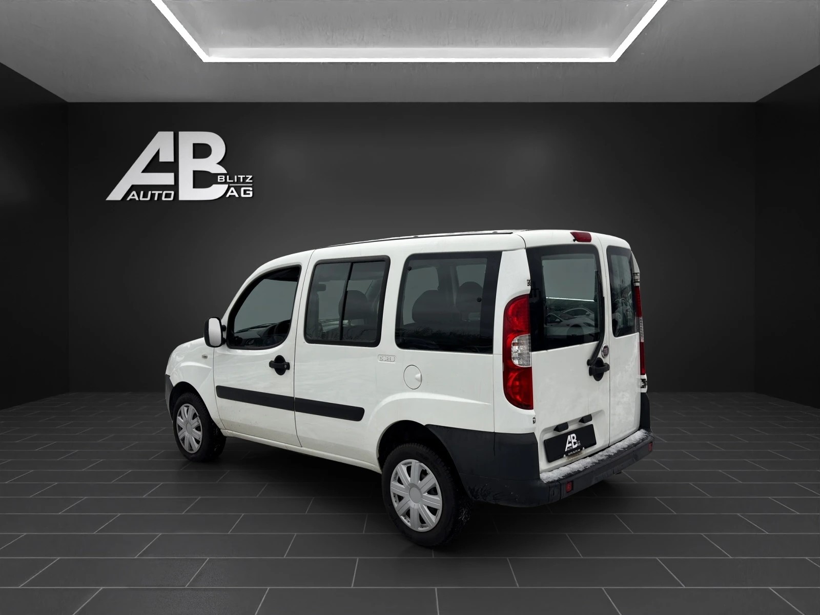 FIAT Doblò 1.3 JTD Active-image-2