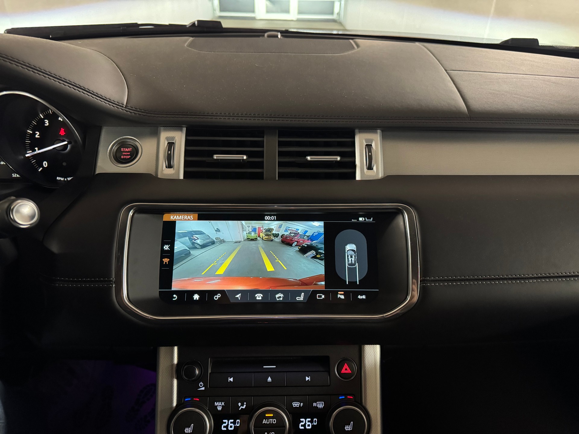 LAND ROVER Range Rover Evoque Convert. 2.0Si4 HSE Dynamic AT9-image-14