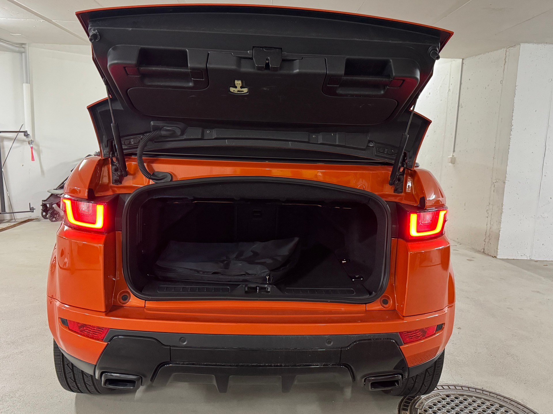 LAND ROVER Range Rover Evoque Convert. 2.0Si4 HSE Dynamic AT9-image-7