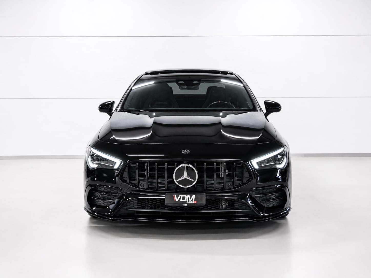 MERCEDES-BENZ CLA 35 AMG 4Matic *CH-Fahrzeug* *Top Ausstattung* *Leasing ohne Anzahlung ab 480.--showroom-element-1