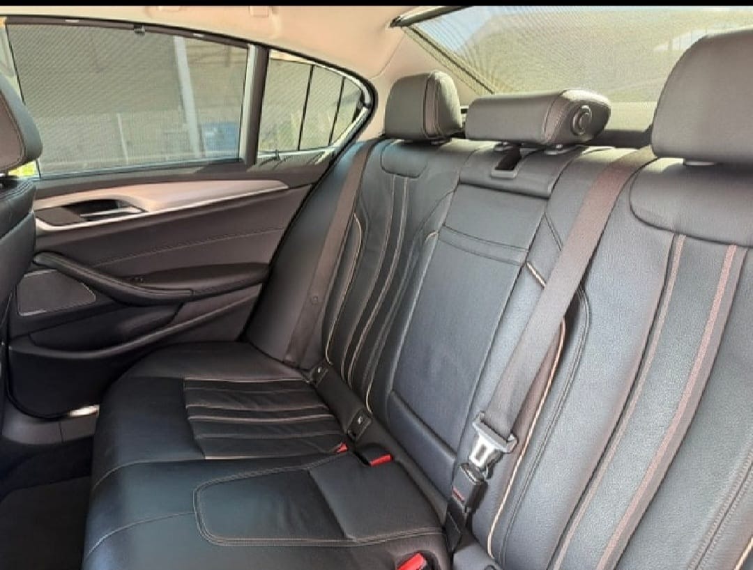BMW 530d xDrive-image-5