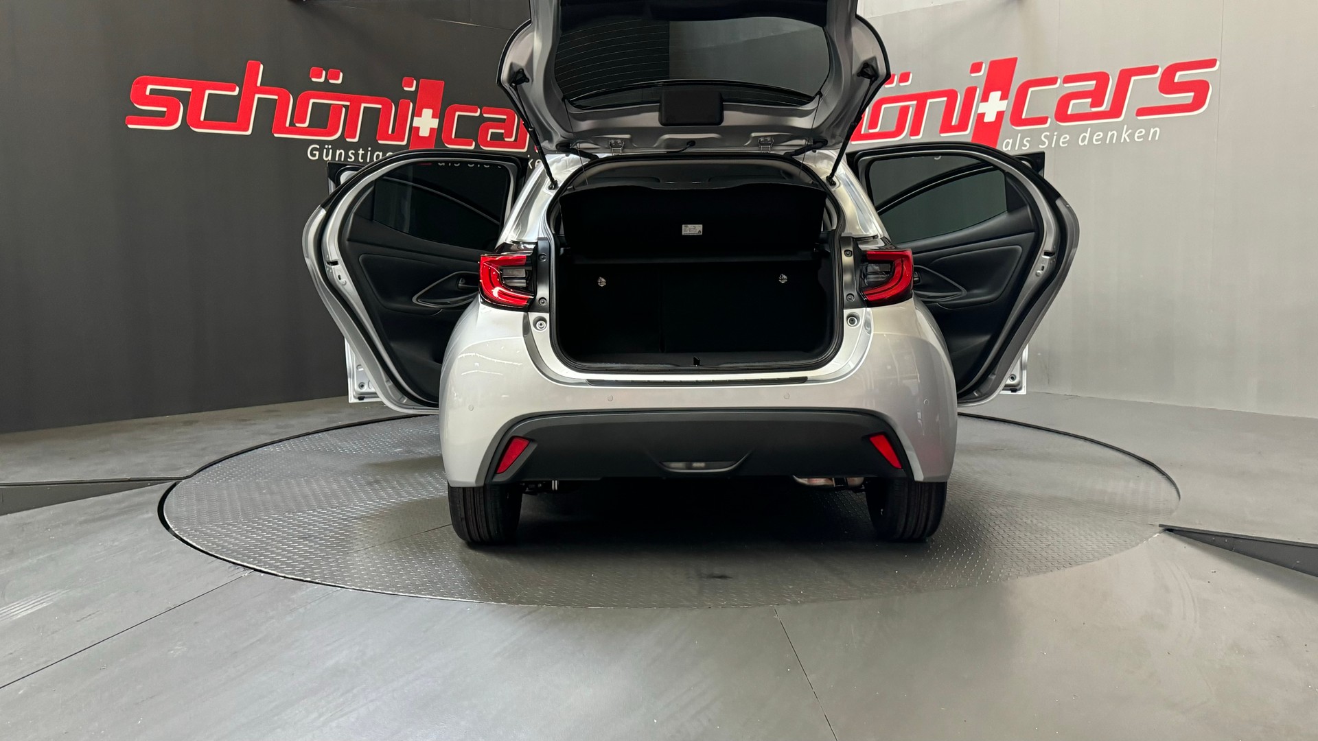 TOYOTA Yaris 1.5 Trend e-CVT-image-5