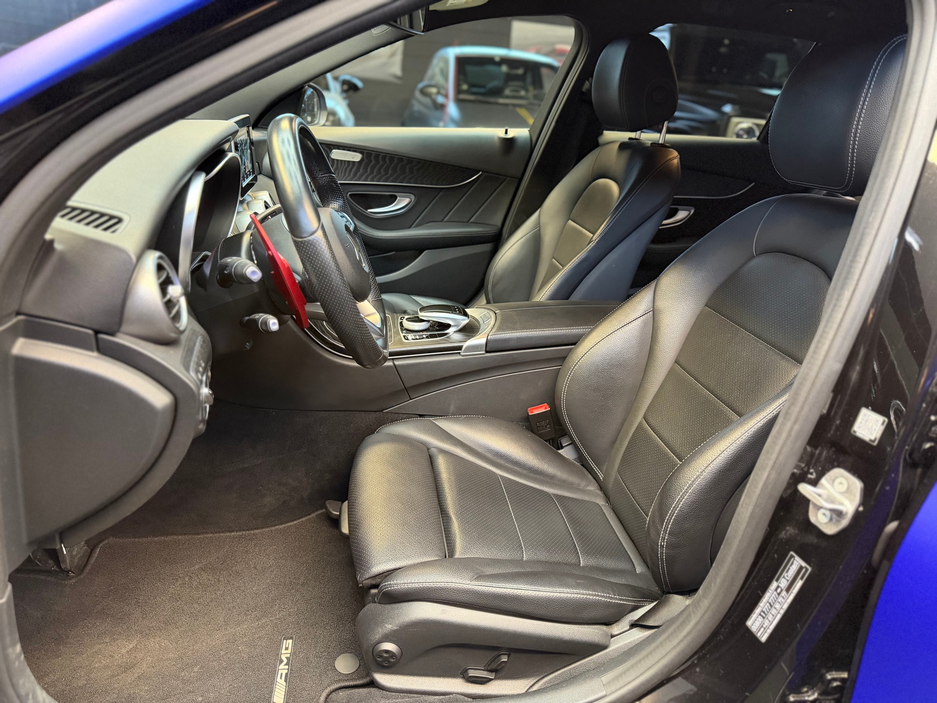 MERCEDES-BENZ C 300 BlueTEC Hybrid AMG Line 7G-Tronic-image-7