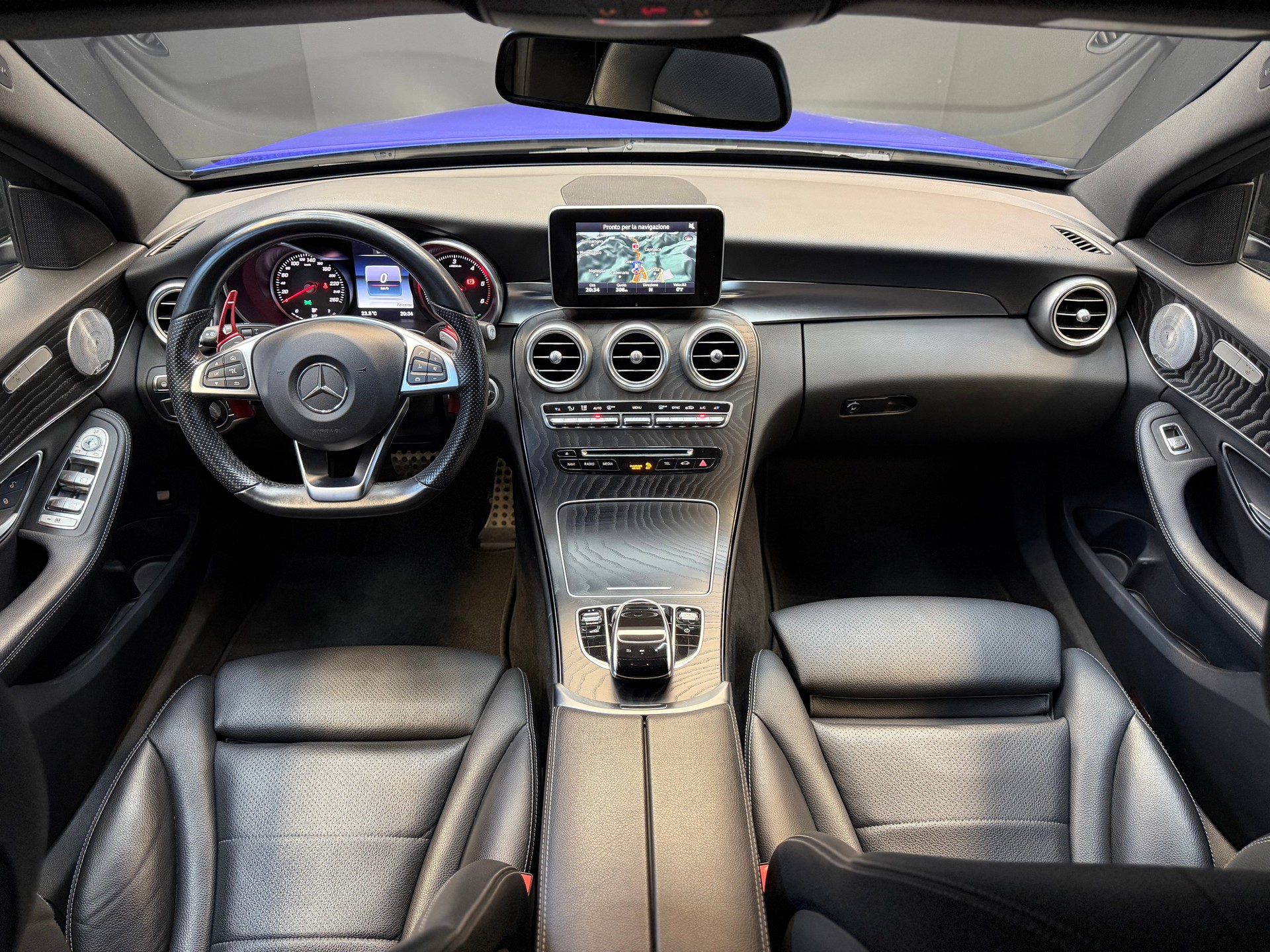 MERCEDES-BENZ C 300 BlueTEC Hybrid AMG Line 7G-Tronic-image-9