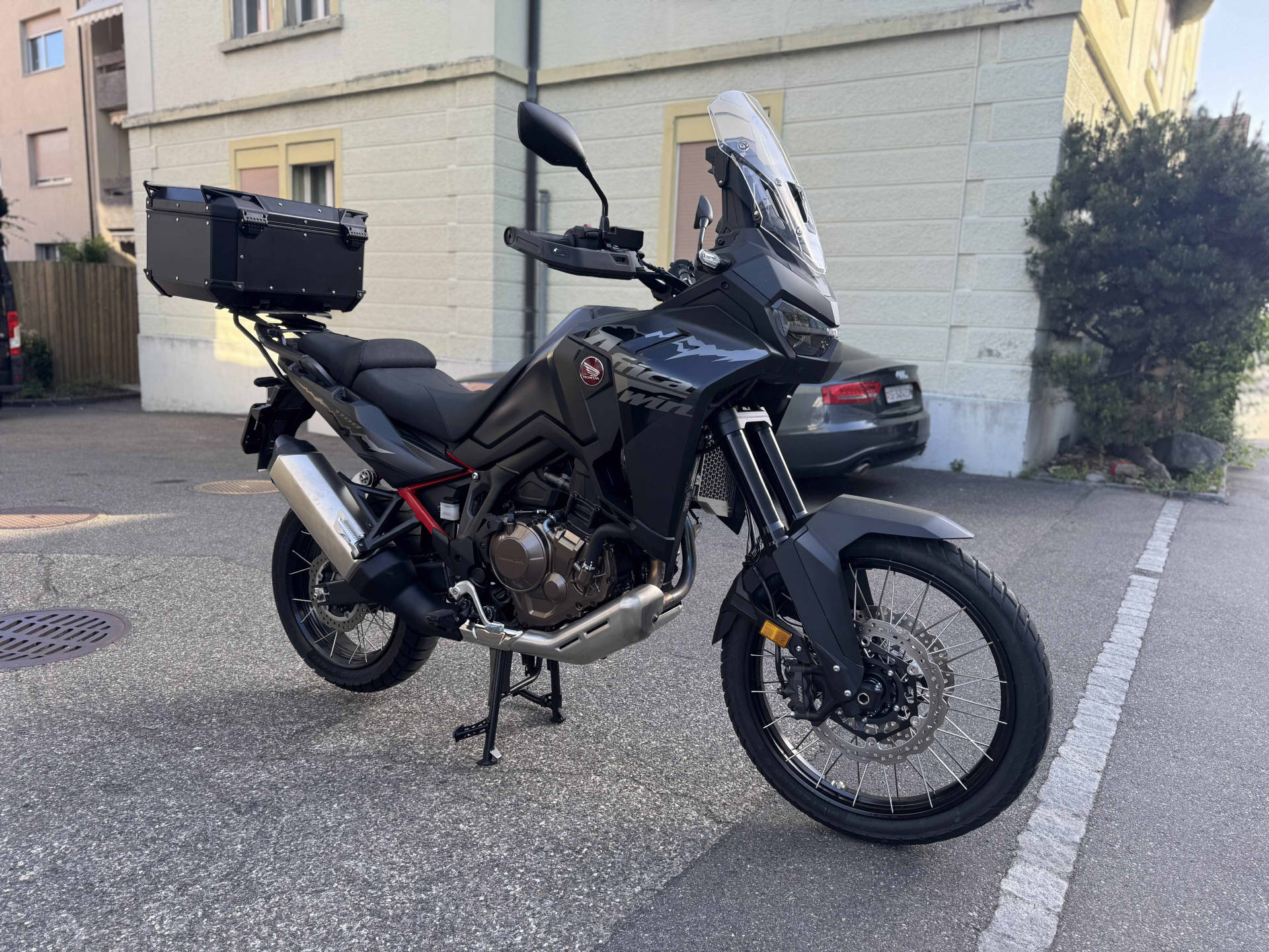 HONDA CRF 1100 L Africa Twin-image-5