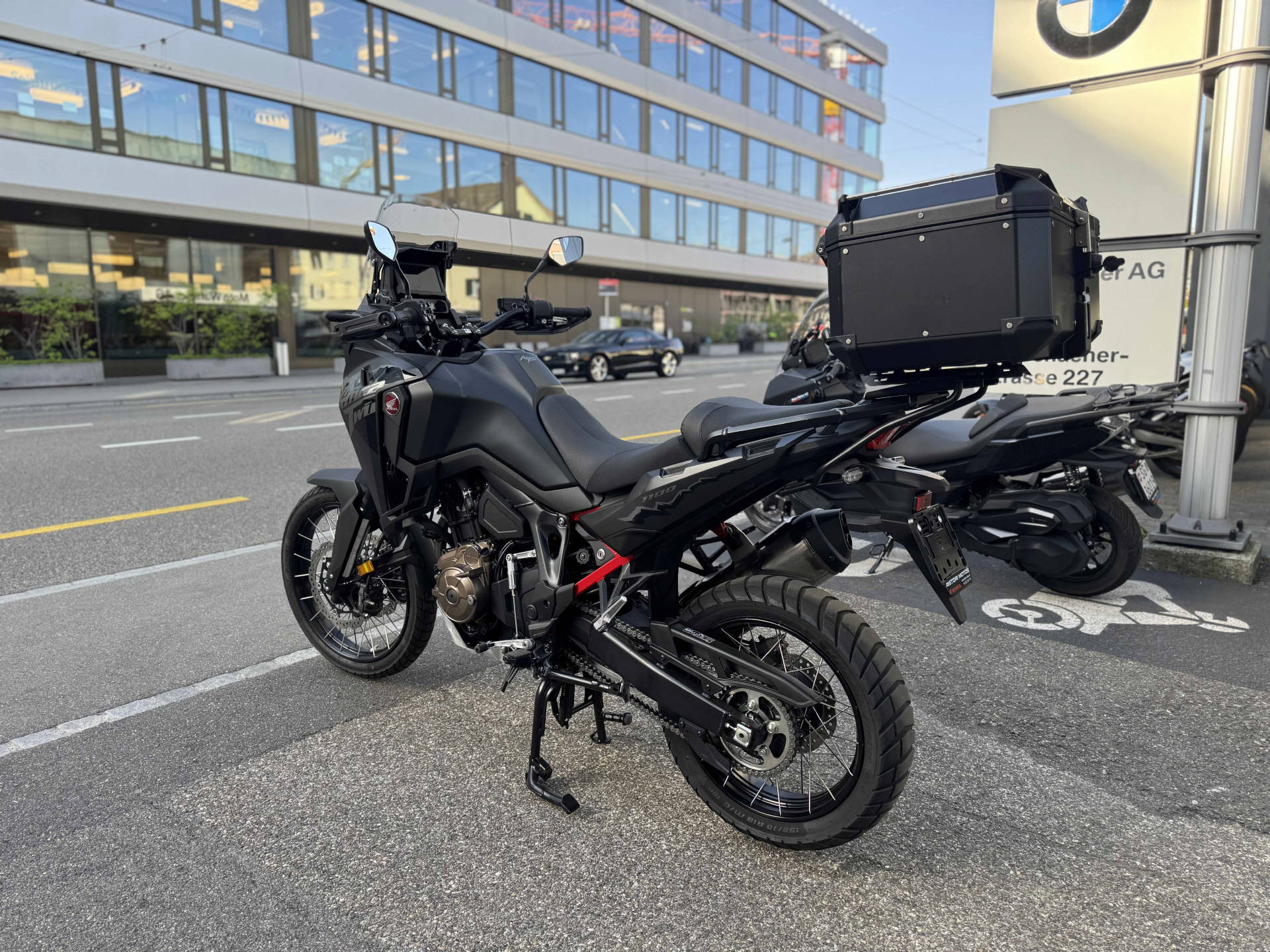 HONDA CRF 1100 L Africa Twin-showroom-element-2