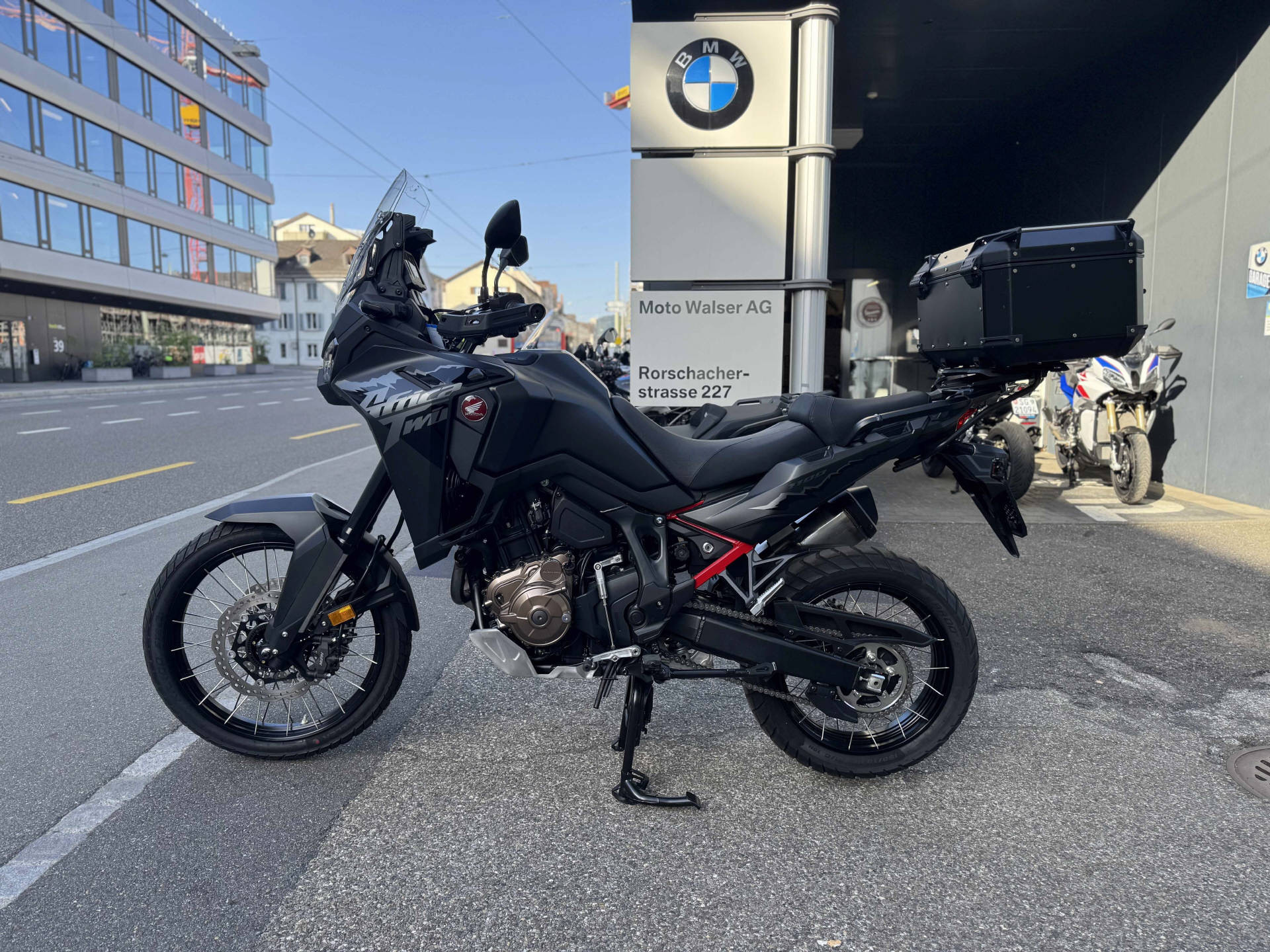 HONDA CRF 1100 L Africa Twin-showroom-element-1