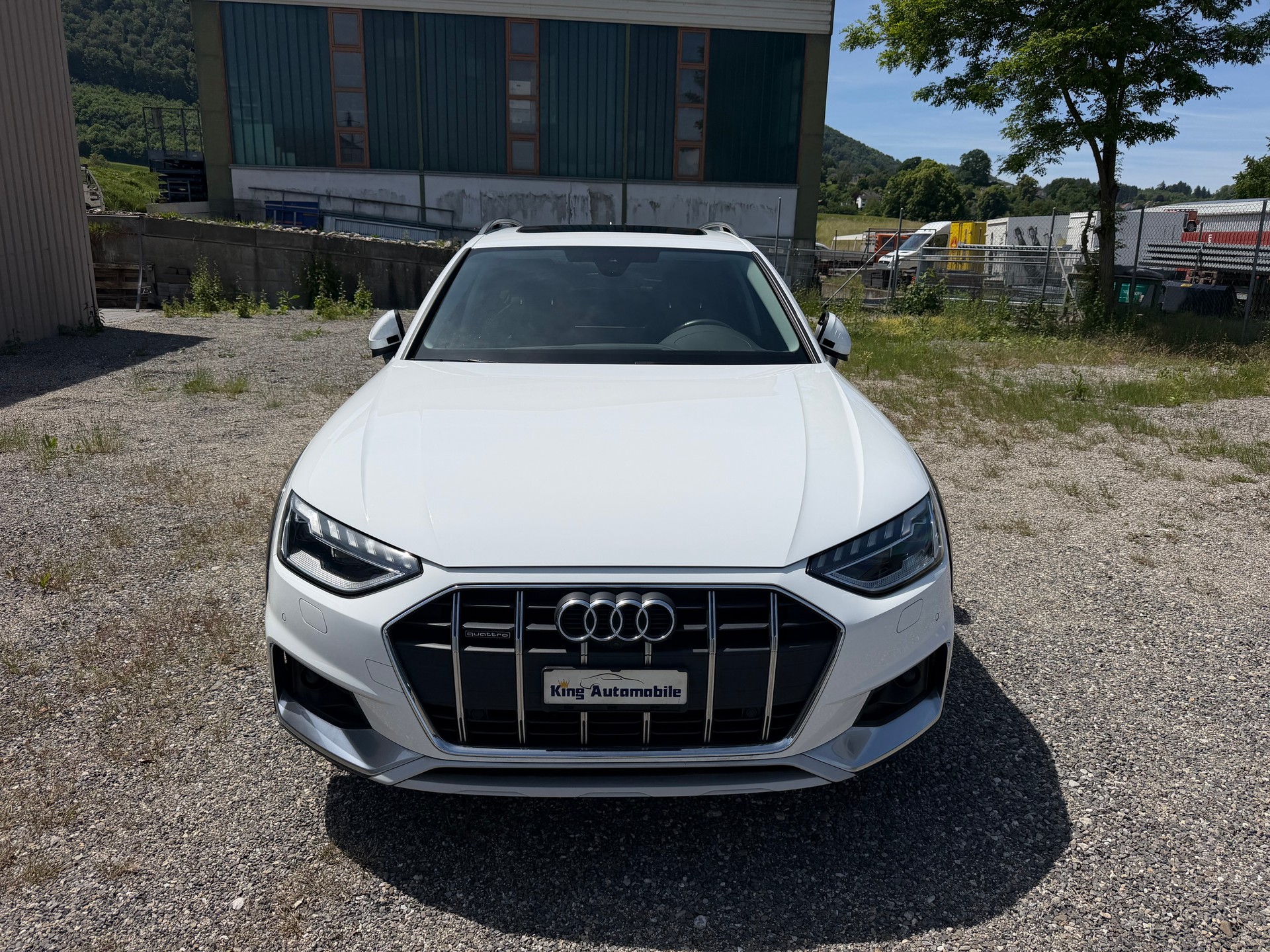 AUDI A4 allroad 40 TDI quattro tiptronic | CH-Auto | 1-Hand | Frisch MFK | Ab Service | Pano Dach | Massagesitze-image-2