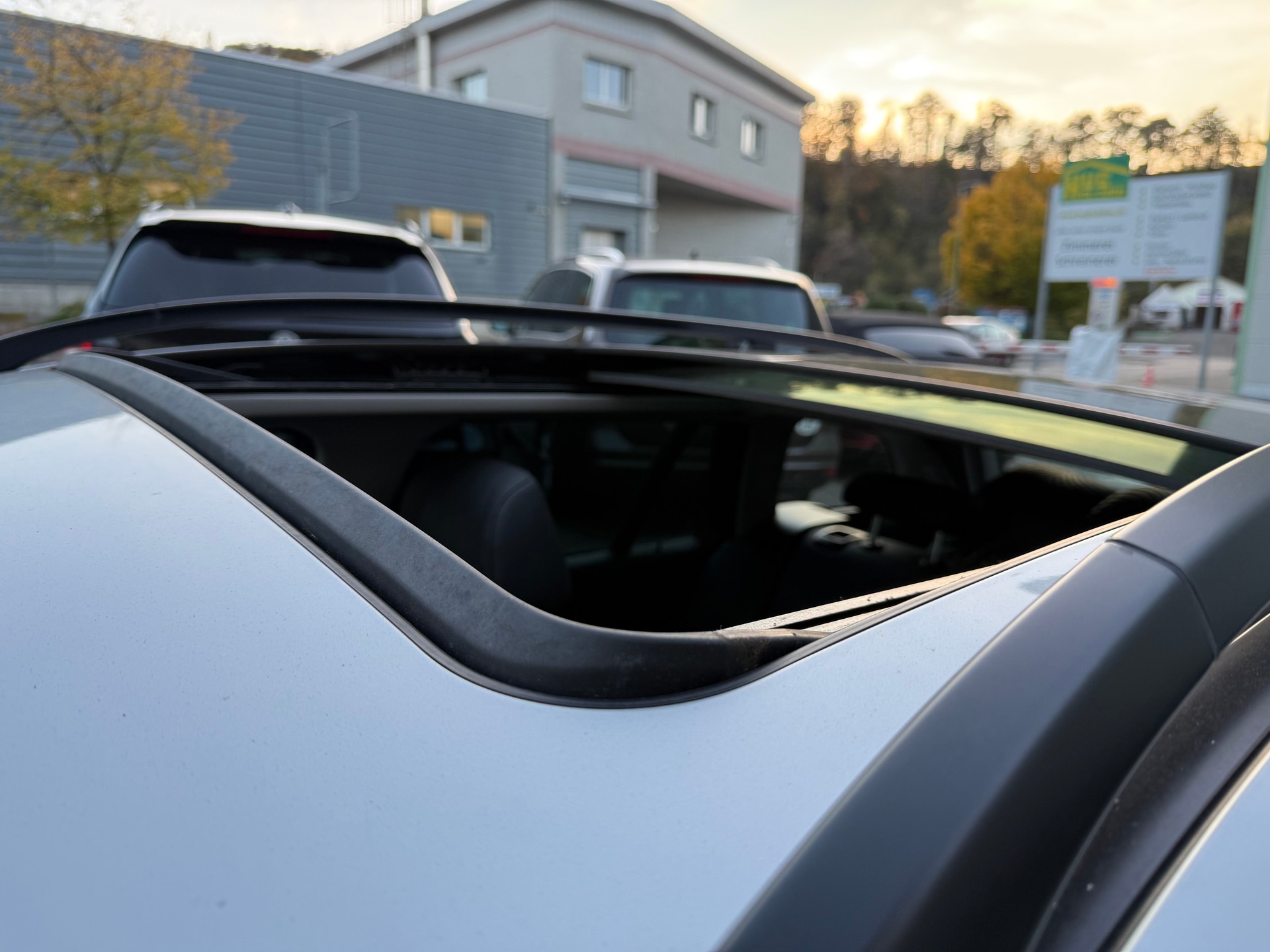 BMW 320i Touring Access Steptronic-image-6