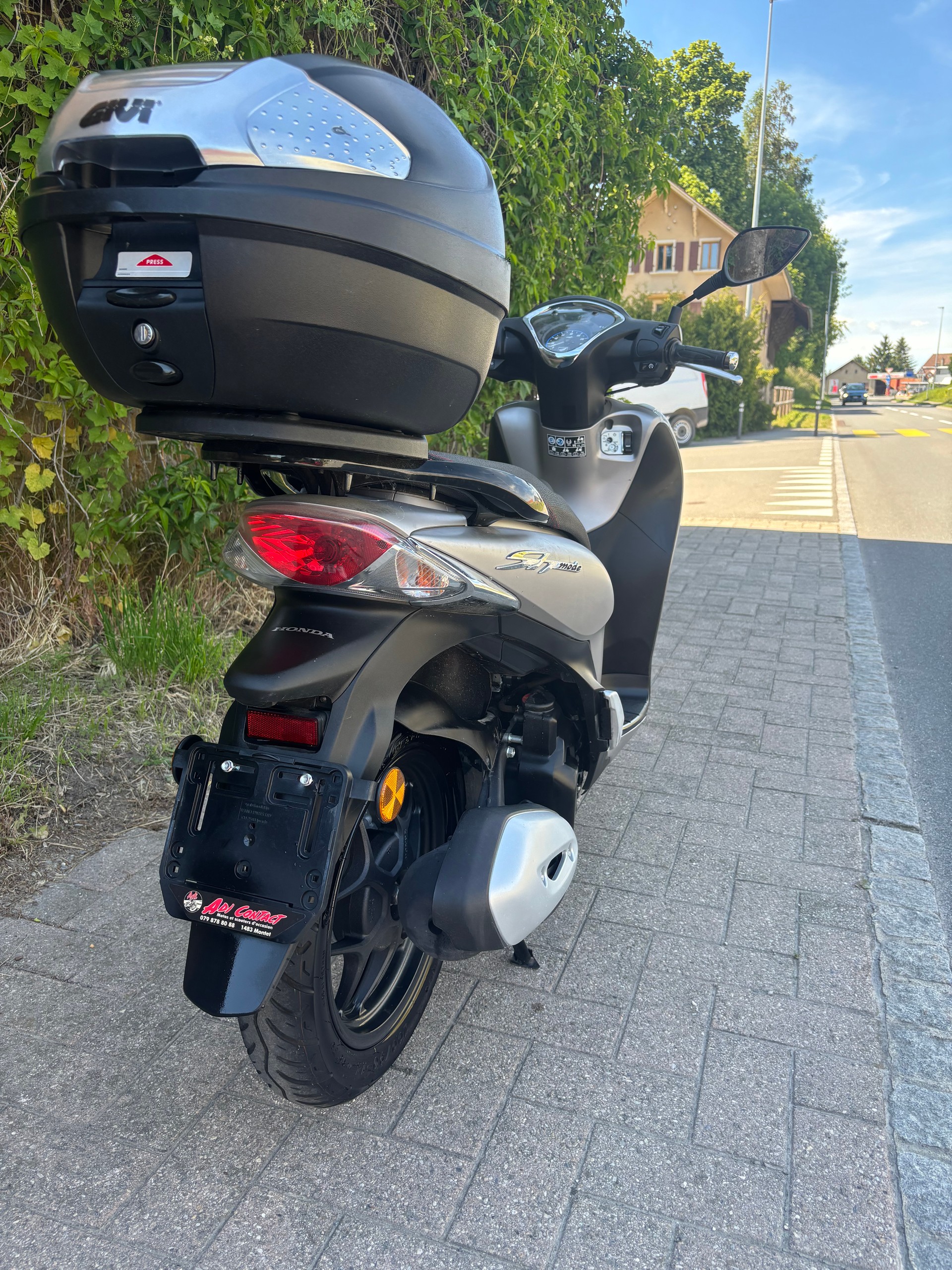 HONDA SH 125 i-image-9