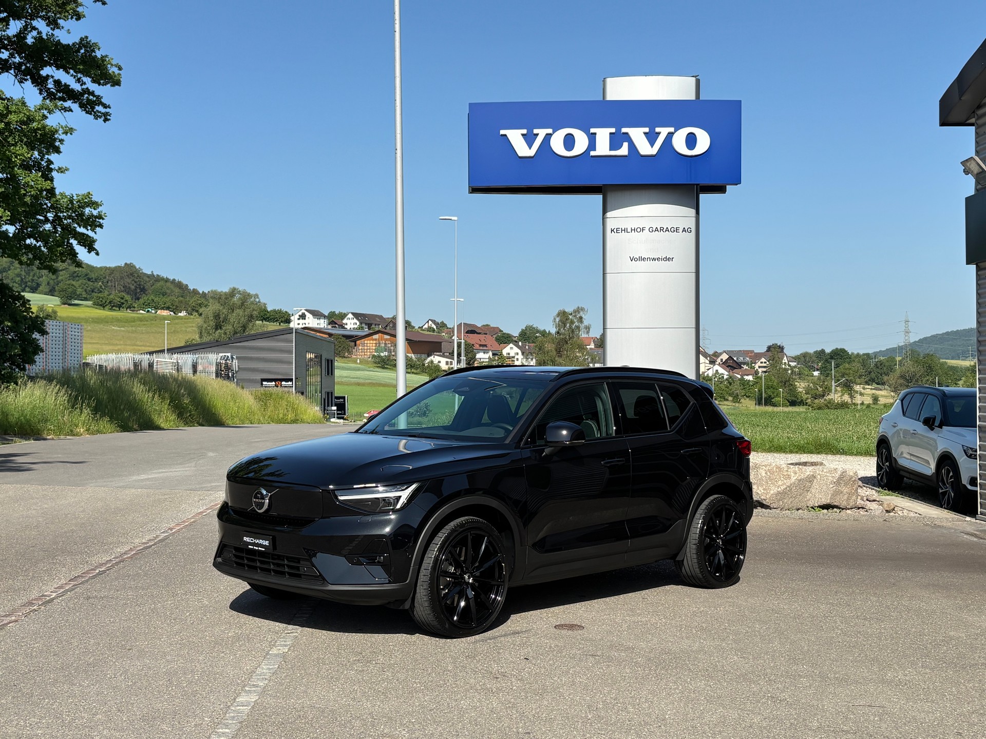 VOLVO EX40 Twin XCENTRIC Edition AWD-showroom-element-1
