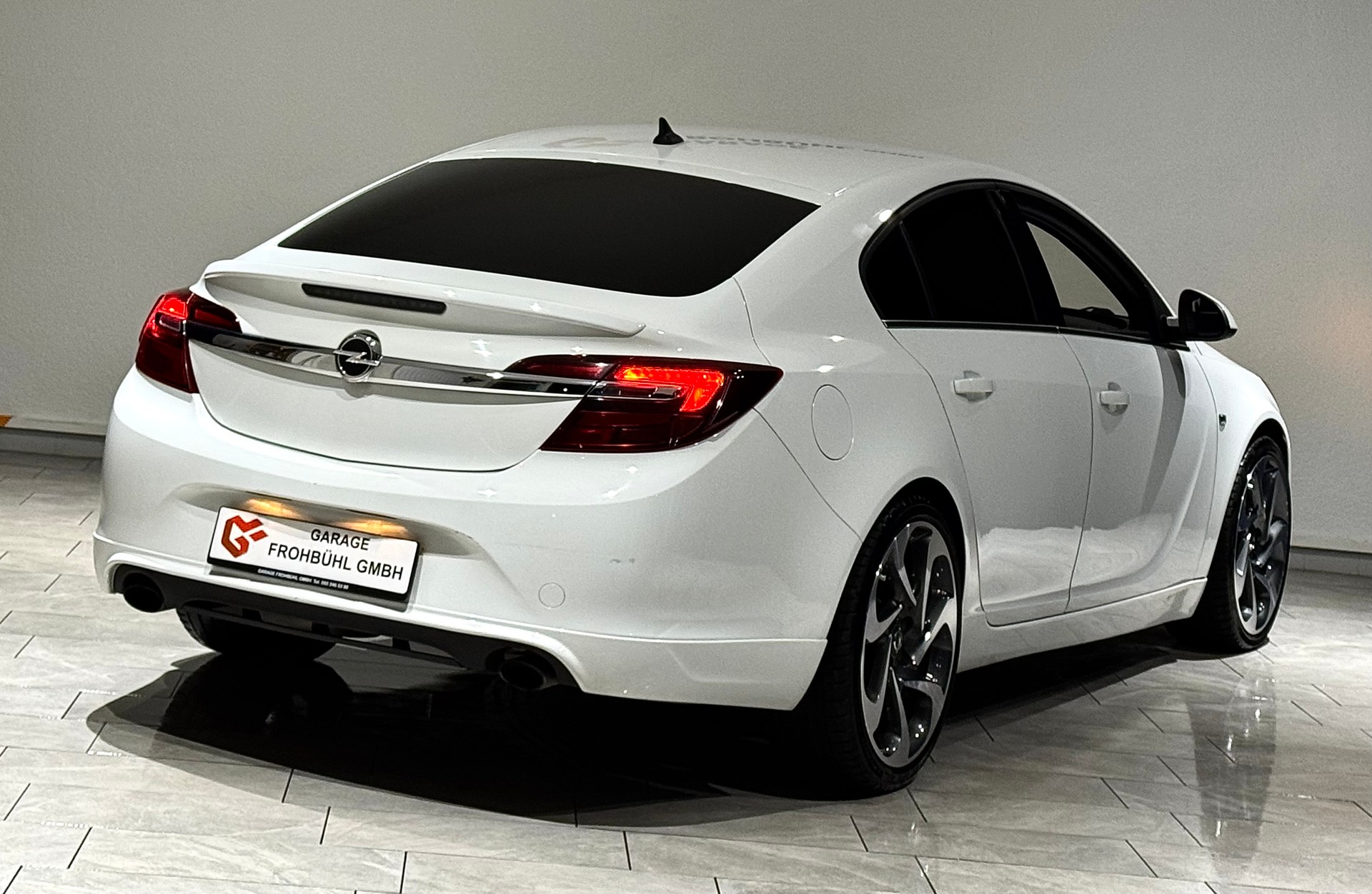 OPEL Insignia 2.0 Turbo Sport 4WD | CH |-showroom-element-3