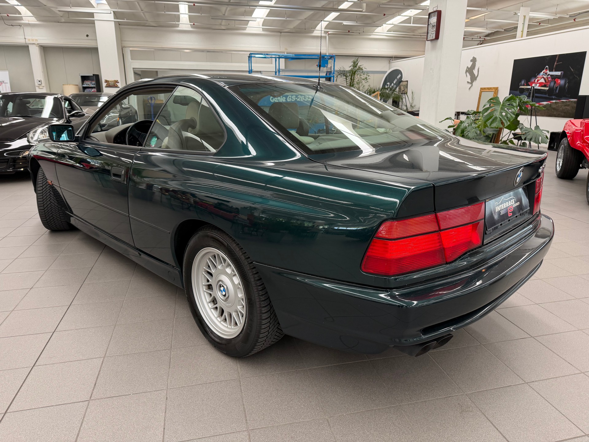 BMW 850CI-image-3