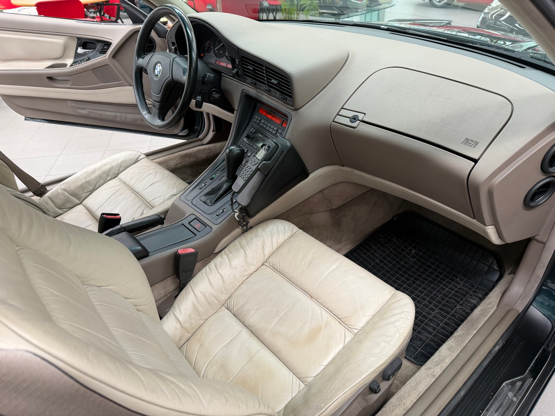 BMW 850CI-image-9