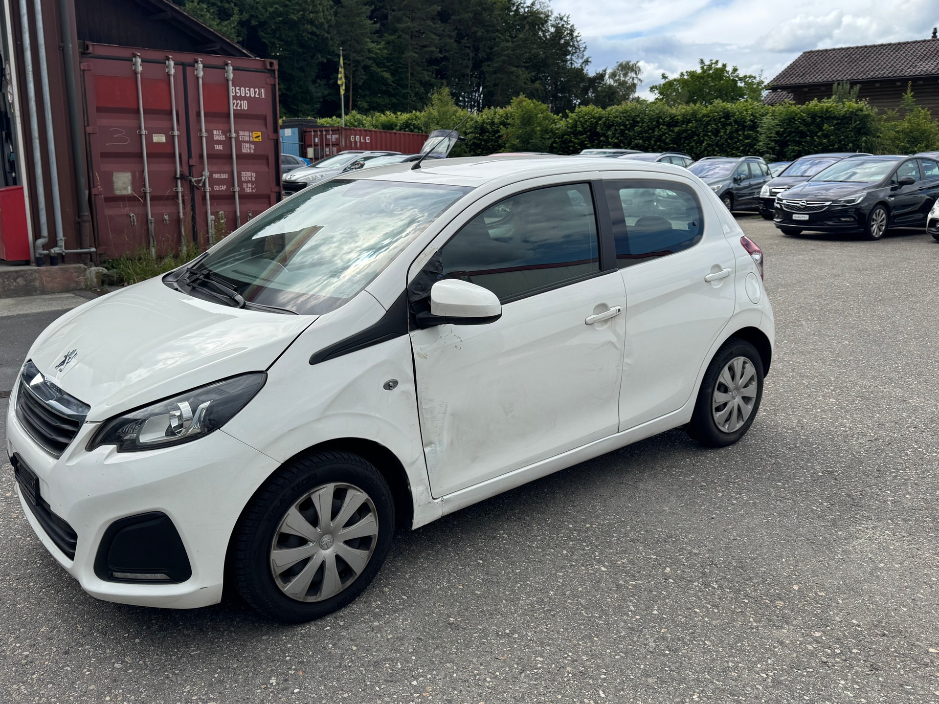 PEUGEOT 108 1.0 VTi Envy-image-1