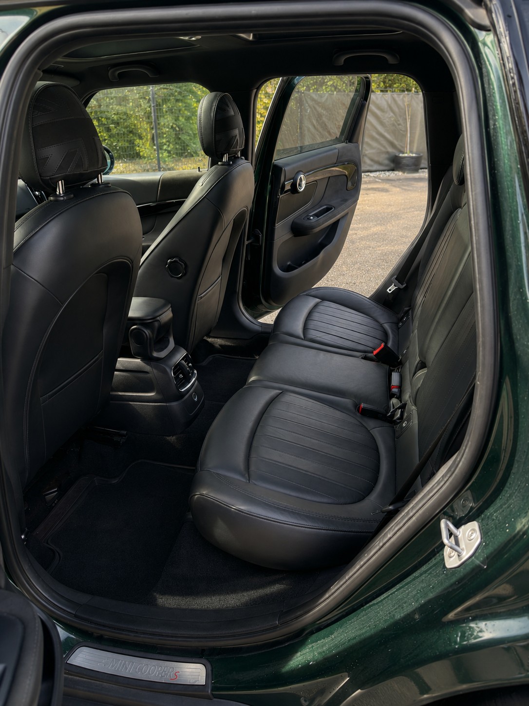 MINI 2.0i Cooper S ALL4-image-5