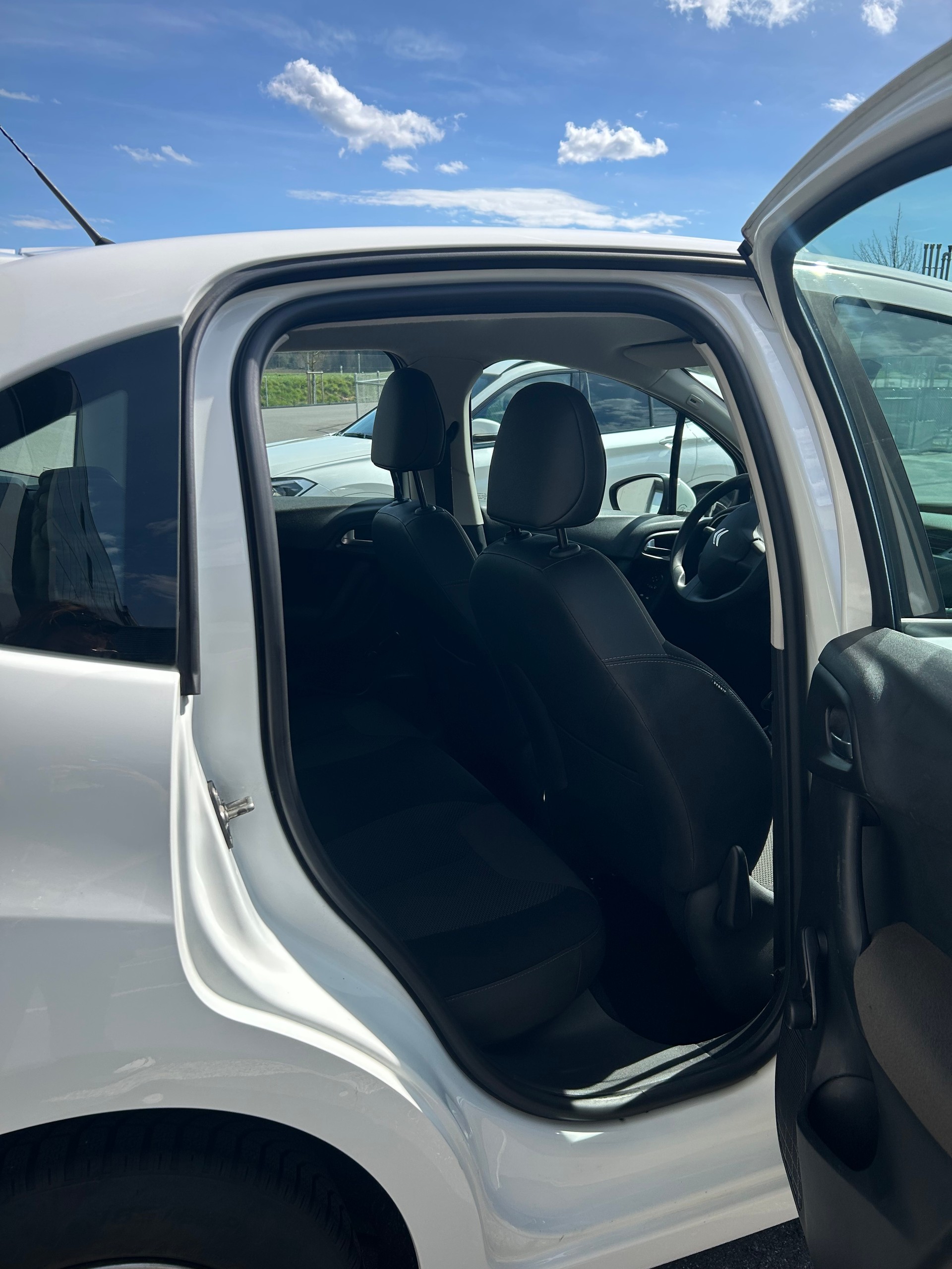CITROEN 1.2 PureTech Exclusive-image-4