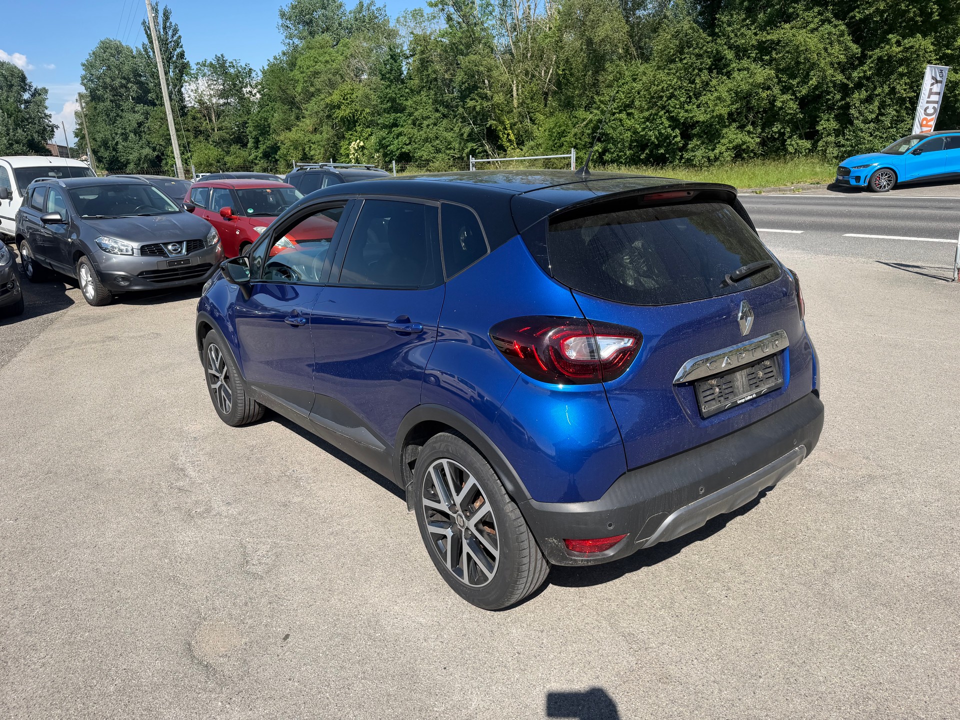 RENAULT Captur 1.3 T 16V S-Edition EDC-image-2