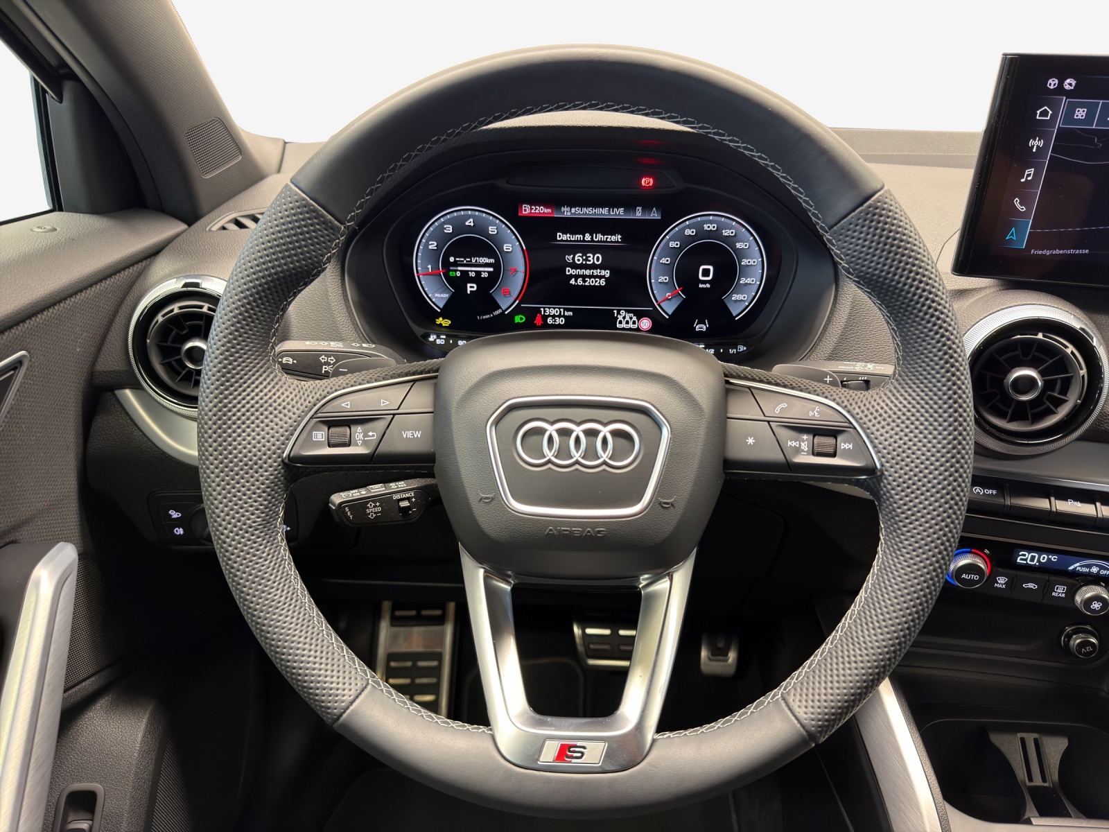 AUDI Q2 40 TFSI S line Attraction quattro S-tronic-image-9