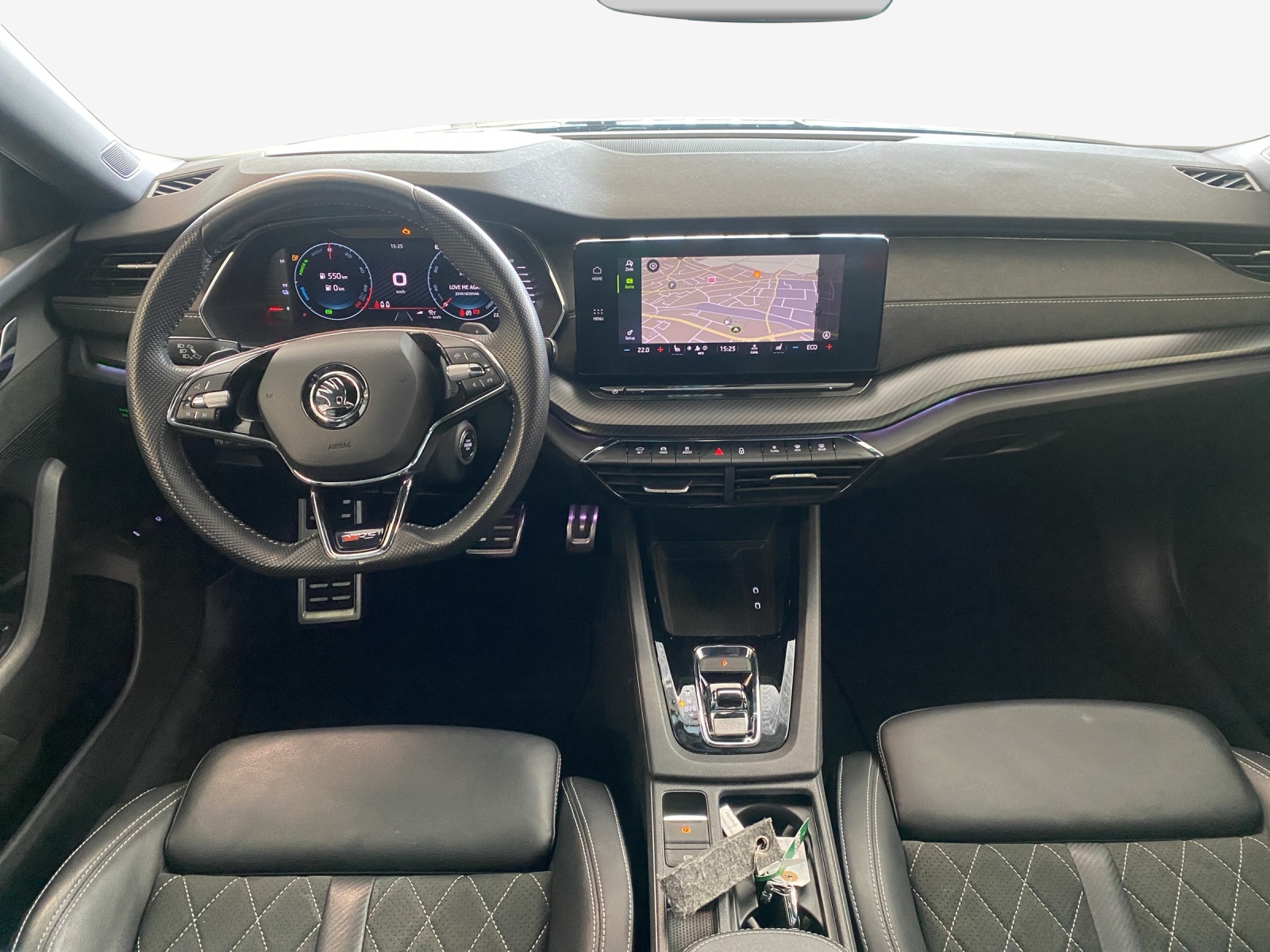 SKODA Octavia Combi 1.4 TSI PHEV DSG RS-image-9