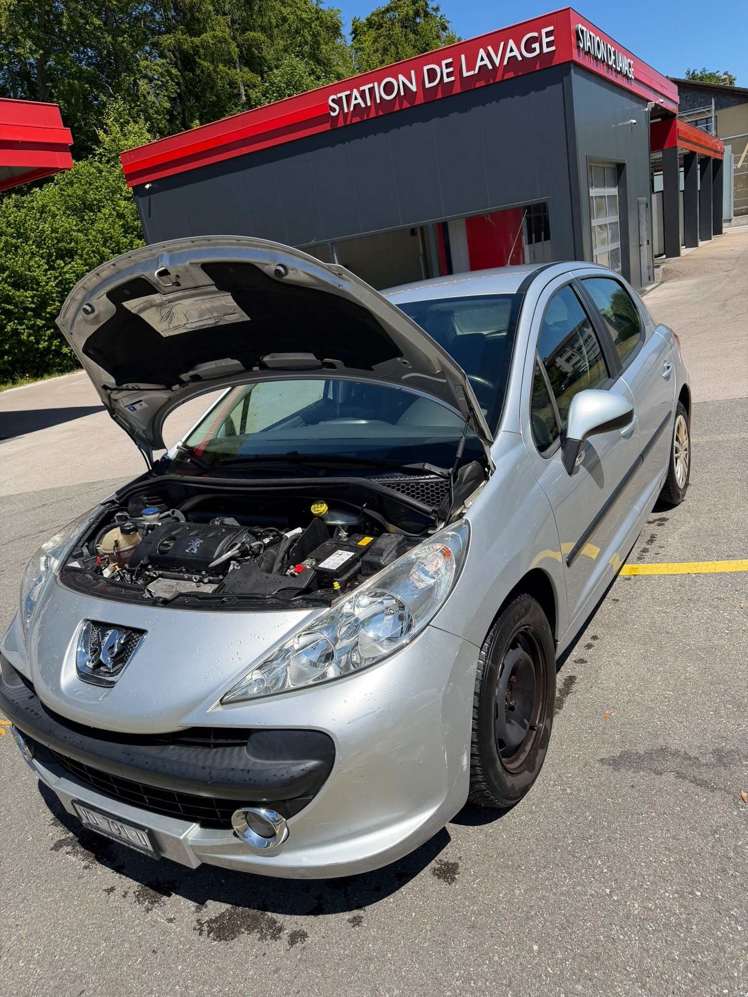 PEUGEOT 207 1.6 16V Sport-image-3