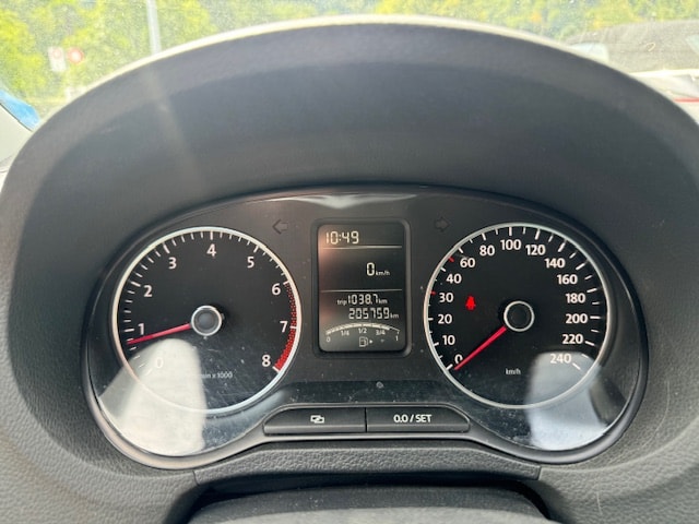 VW Polo 1.2 TSI Trendline-image-8