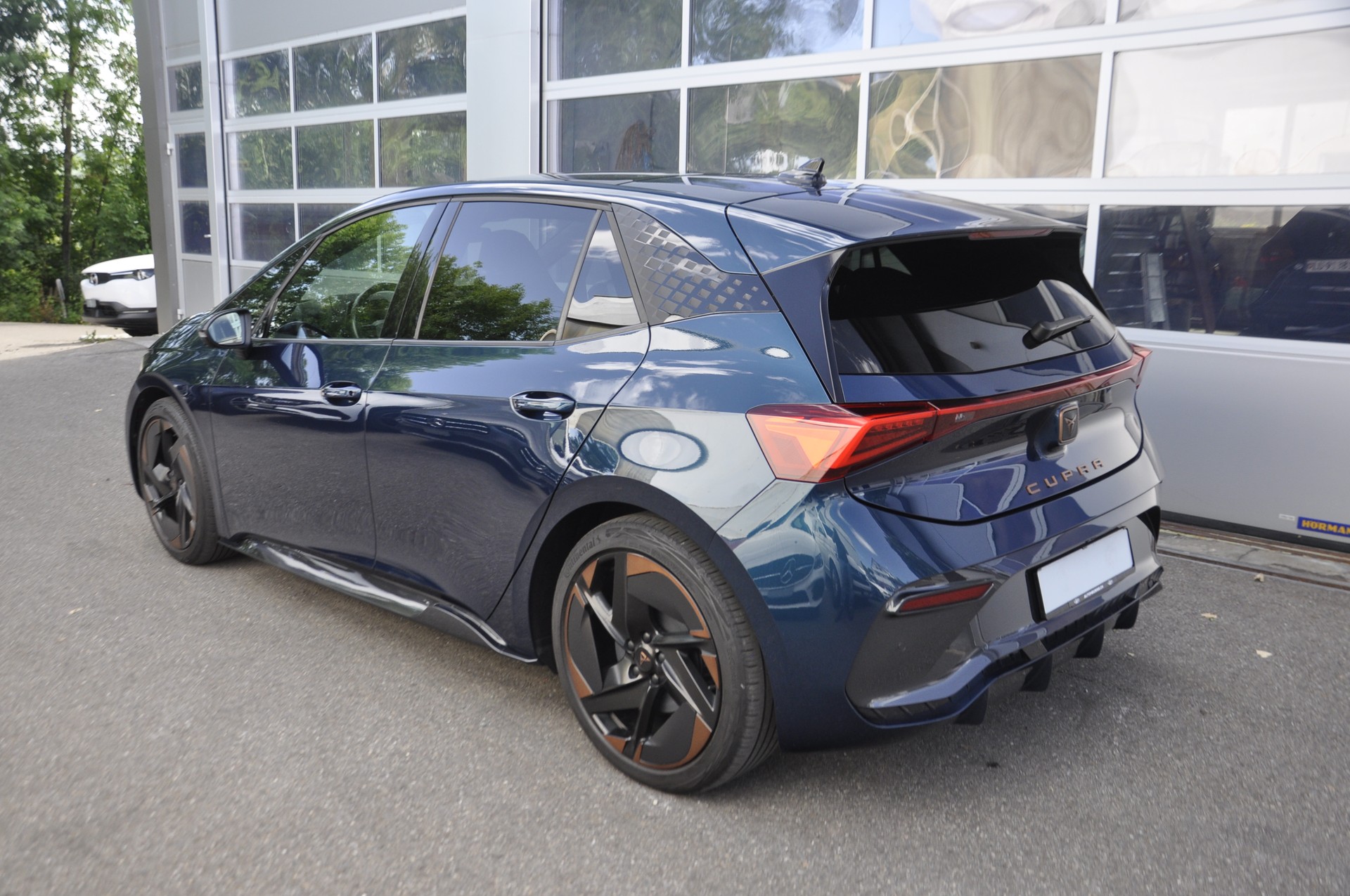 CUPRA Born 58 kWh I Skyline Panoramadach-image-15