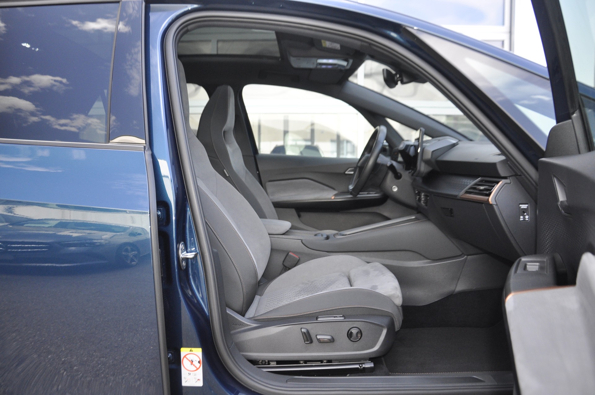 CUPRA Born 58 kWh I Skyline Panoramadach-image-7