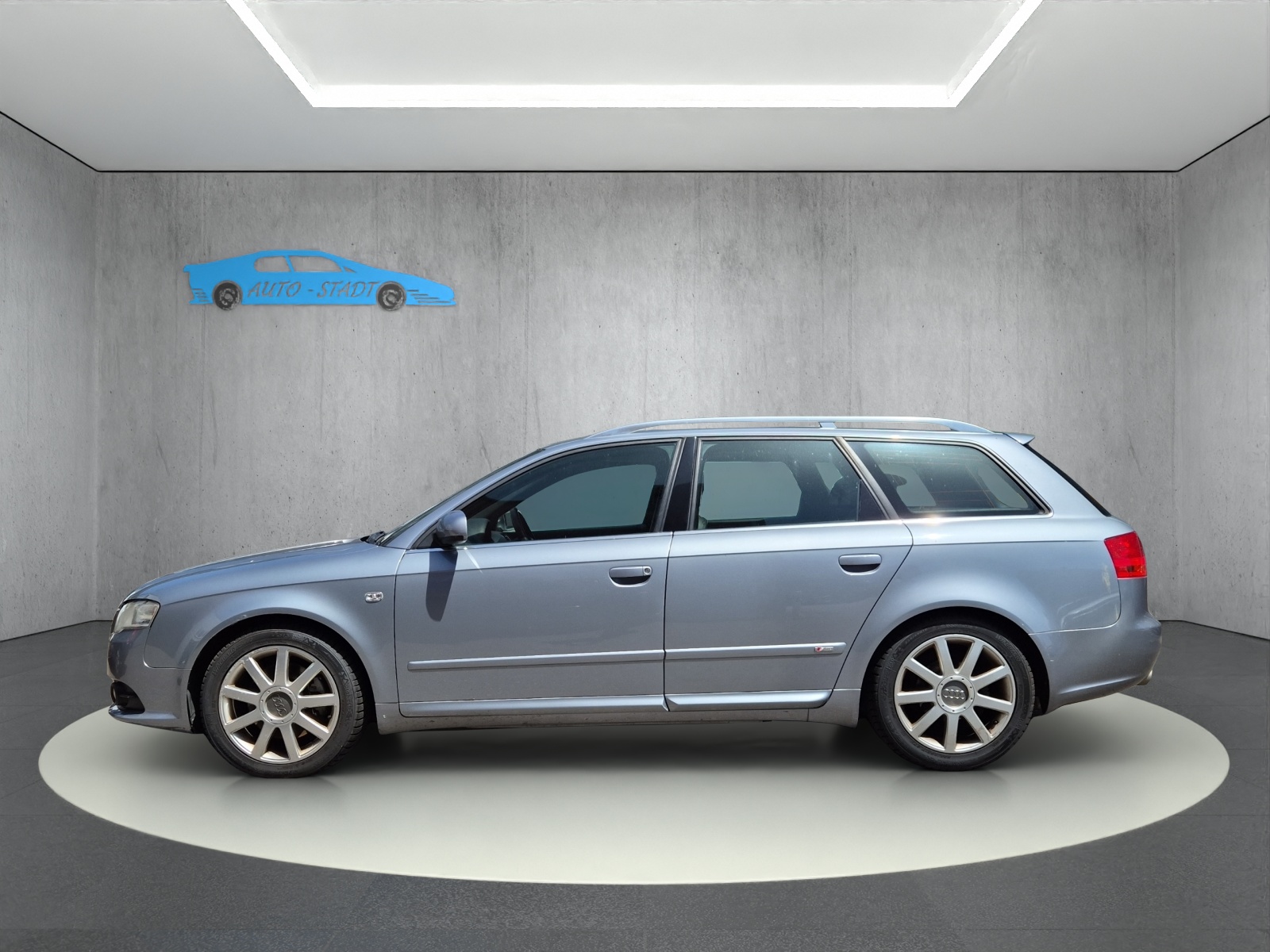 AUDI A4 Avant 1.8 Turbo quattro-image-1