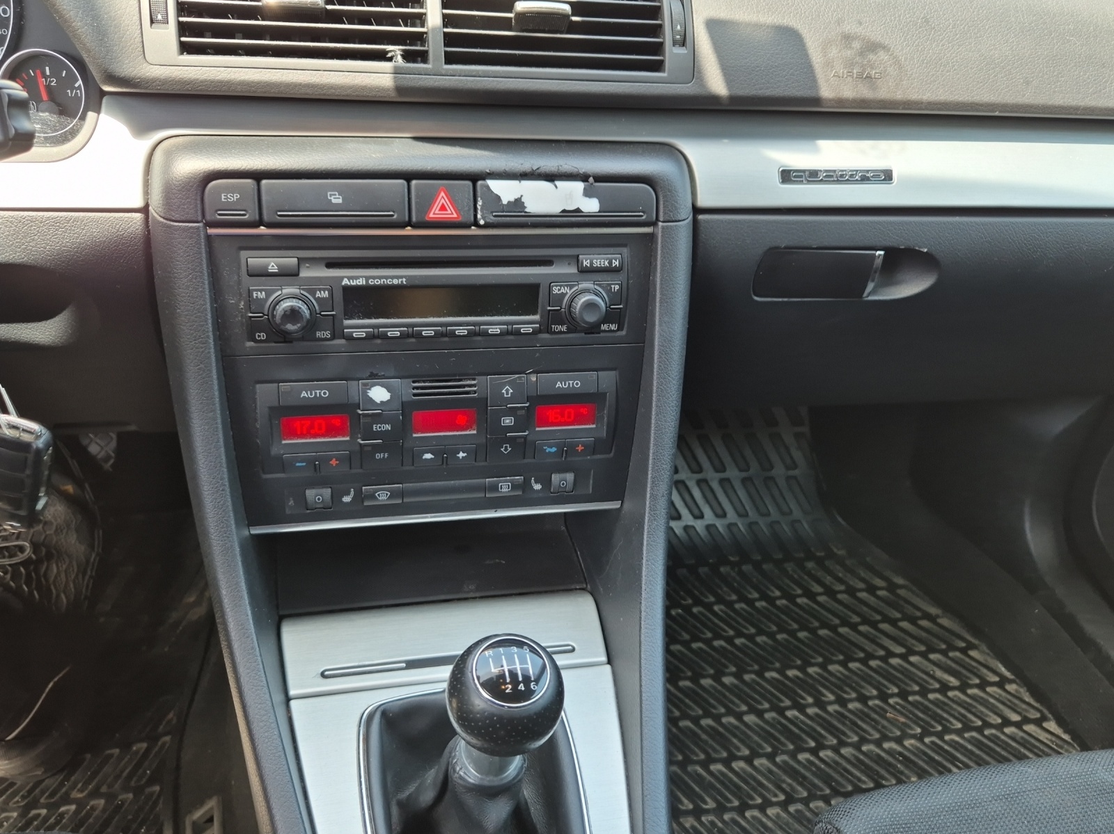 AUDI A4 Avant 1.8 Turbo quattro-image-8