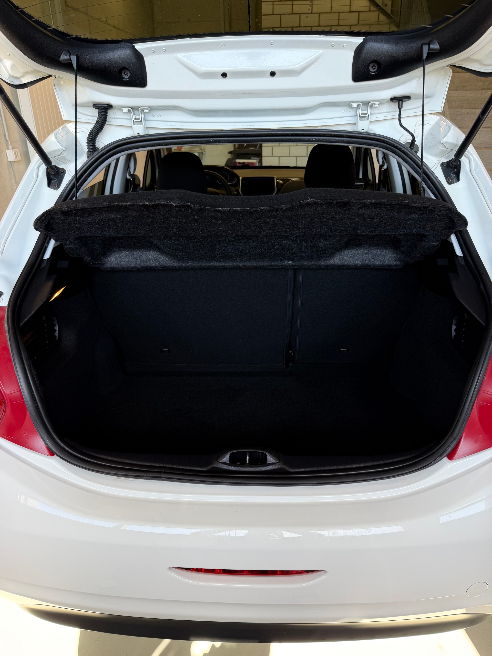 PEUGEOT 208 1.2 VTI Active-image-9
