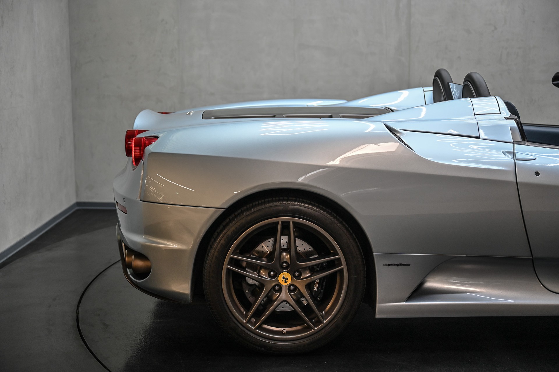 FERRARI F 430 Spider-image-16
