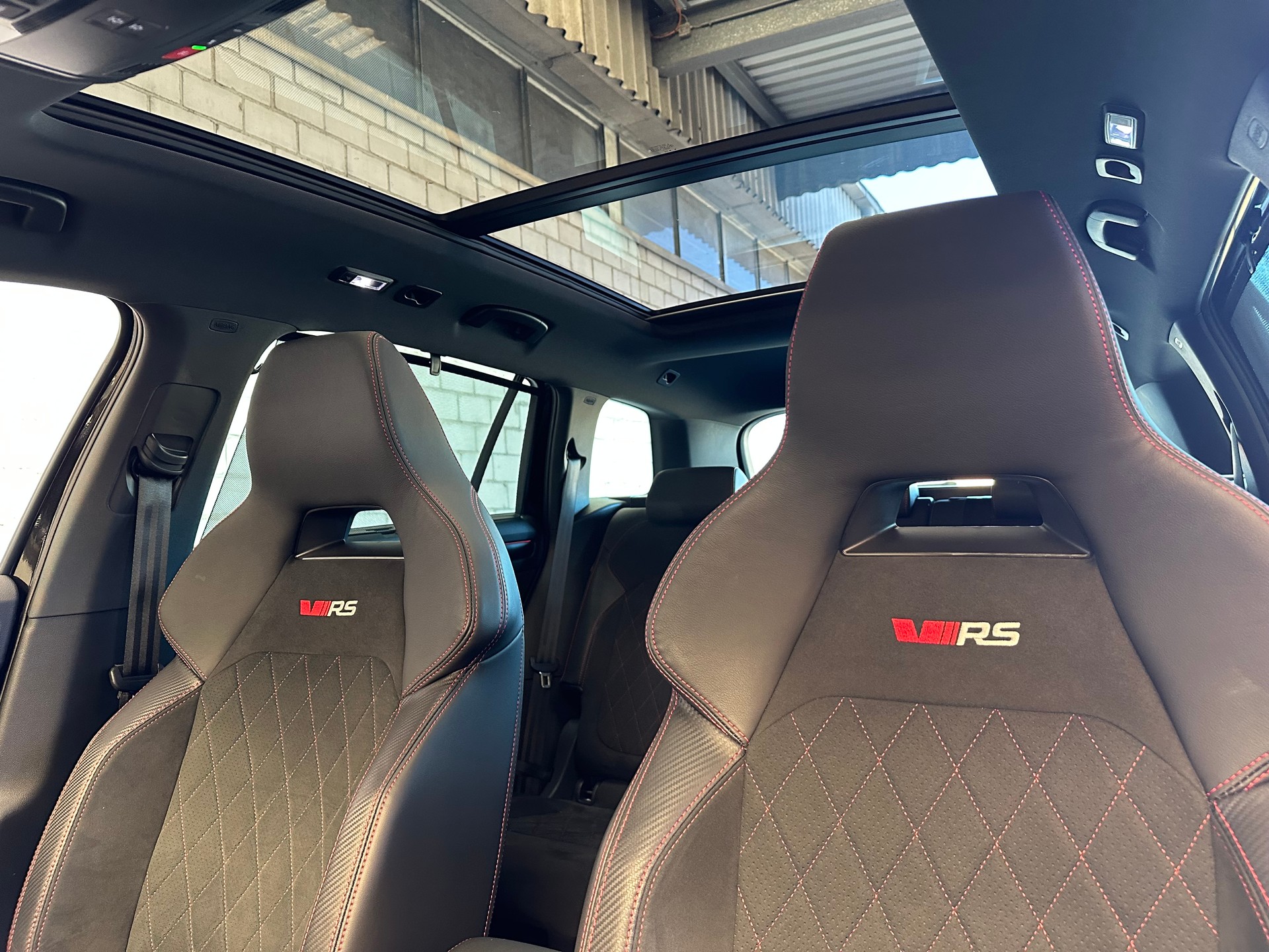 SKODA Kodiaq 2.0 TSI RS 245PS 4x4 DSG **Top-Ausstattung**-image-13