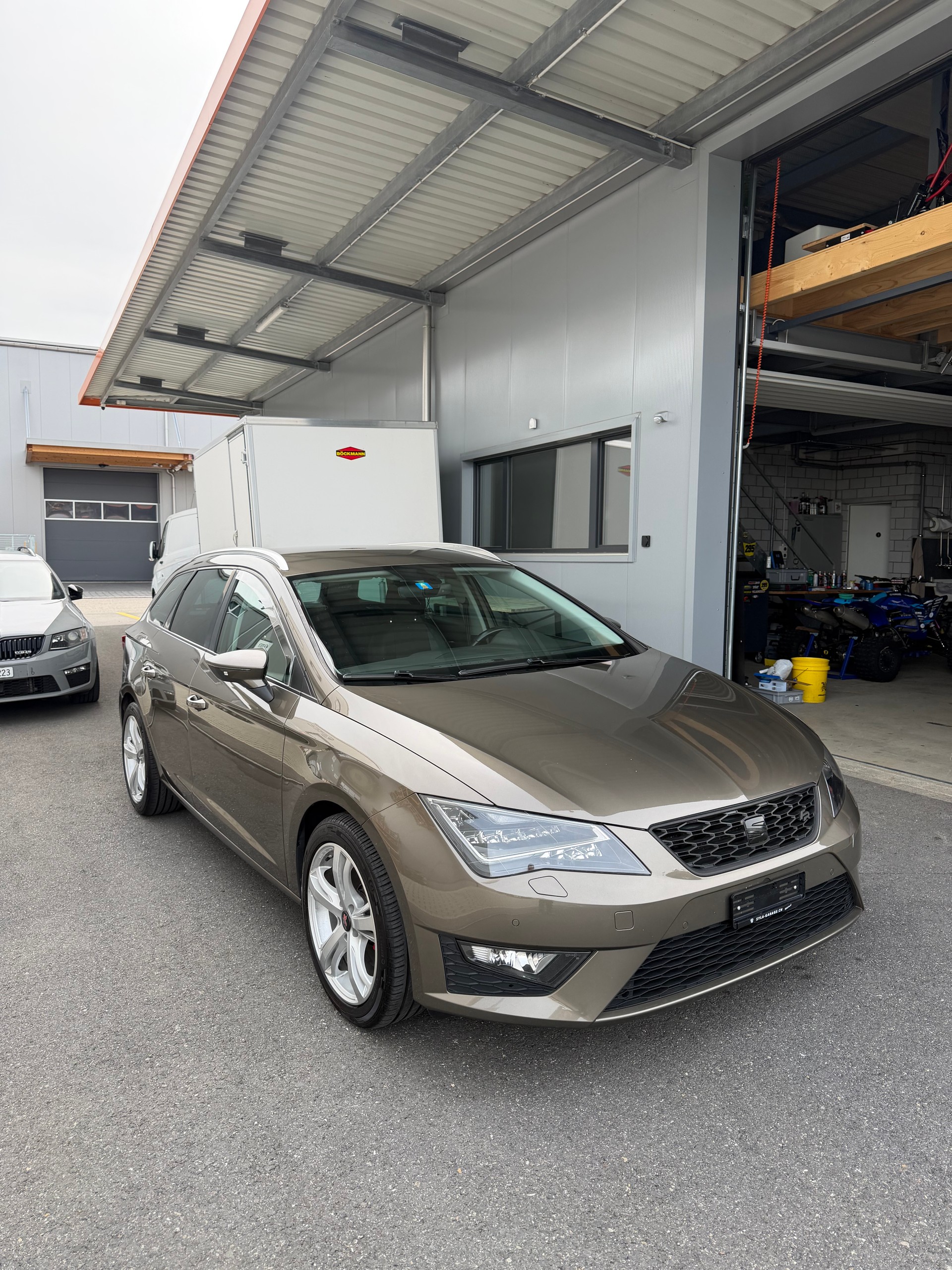 SEAT LEON ST FR-image-0