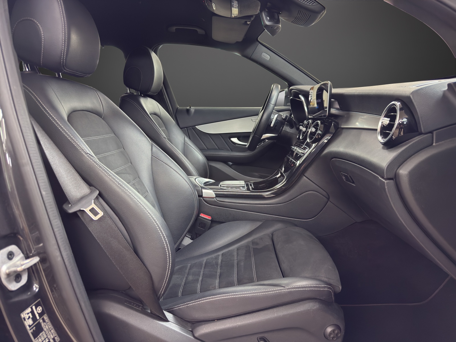 MERCEDES-BENZ GLC 220 d AMG Line 4Matic-image-11