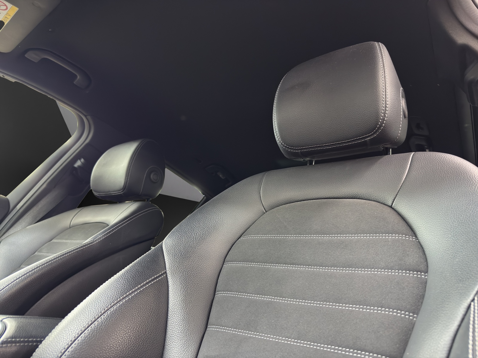 MERCEDES-BENZ GLC 220 d AMG Line 4Matic-image-13